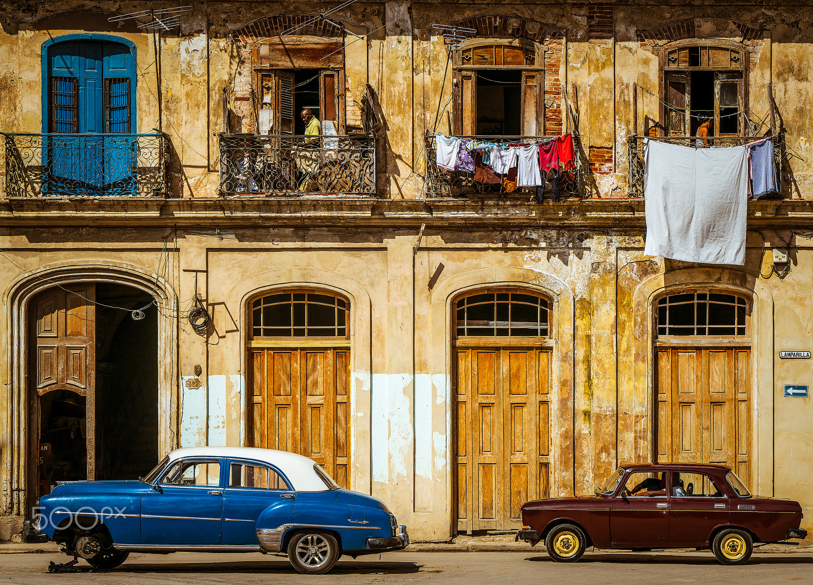 ZEISS Batis 85mm F1.8 sample photo. Havana street photography