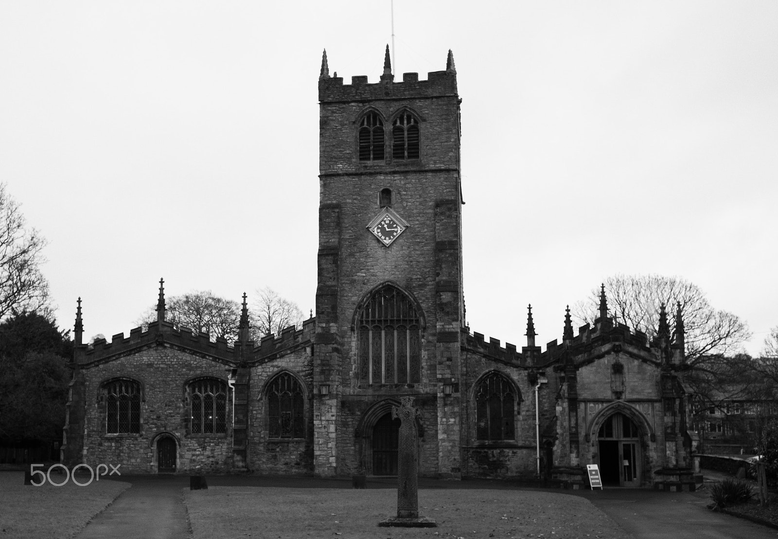 Summicron-M 1:2/35 ASPH. sample photo. Kendal parish church photography