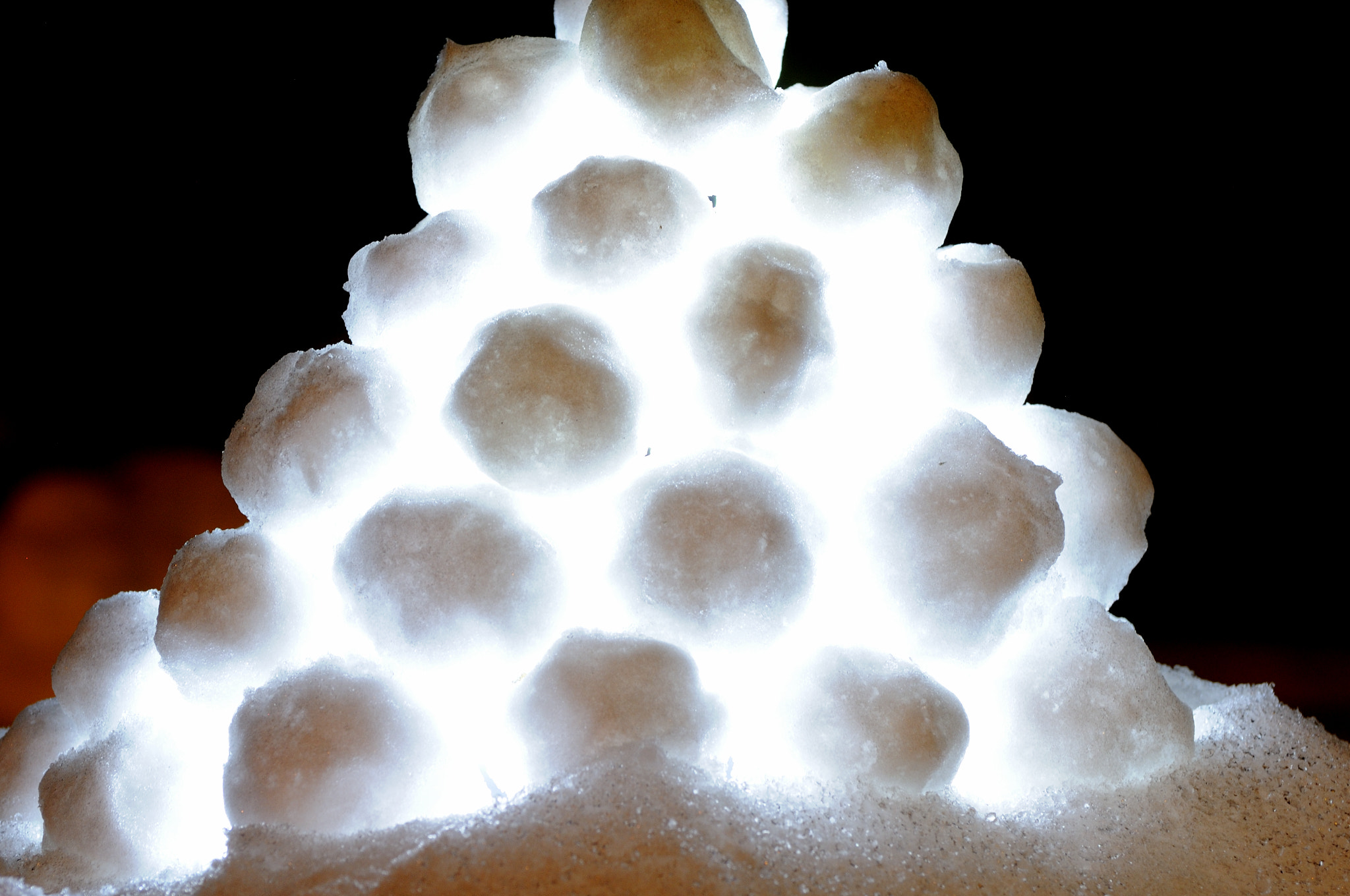 Nikon D5000 sample photo. Snow lantern photography