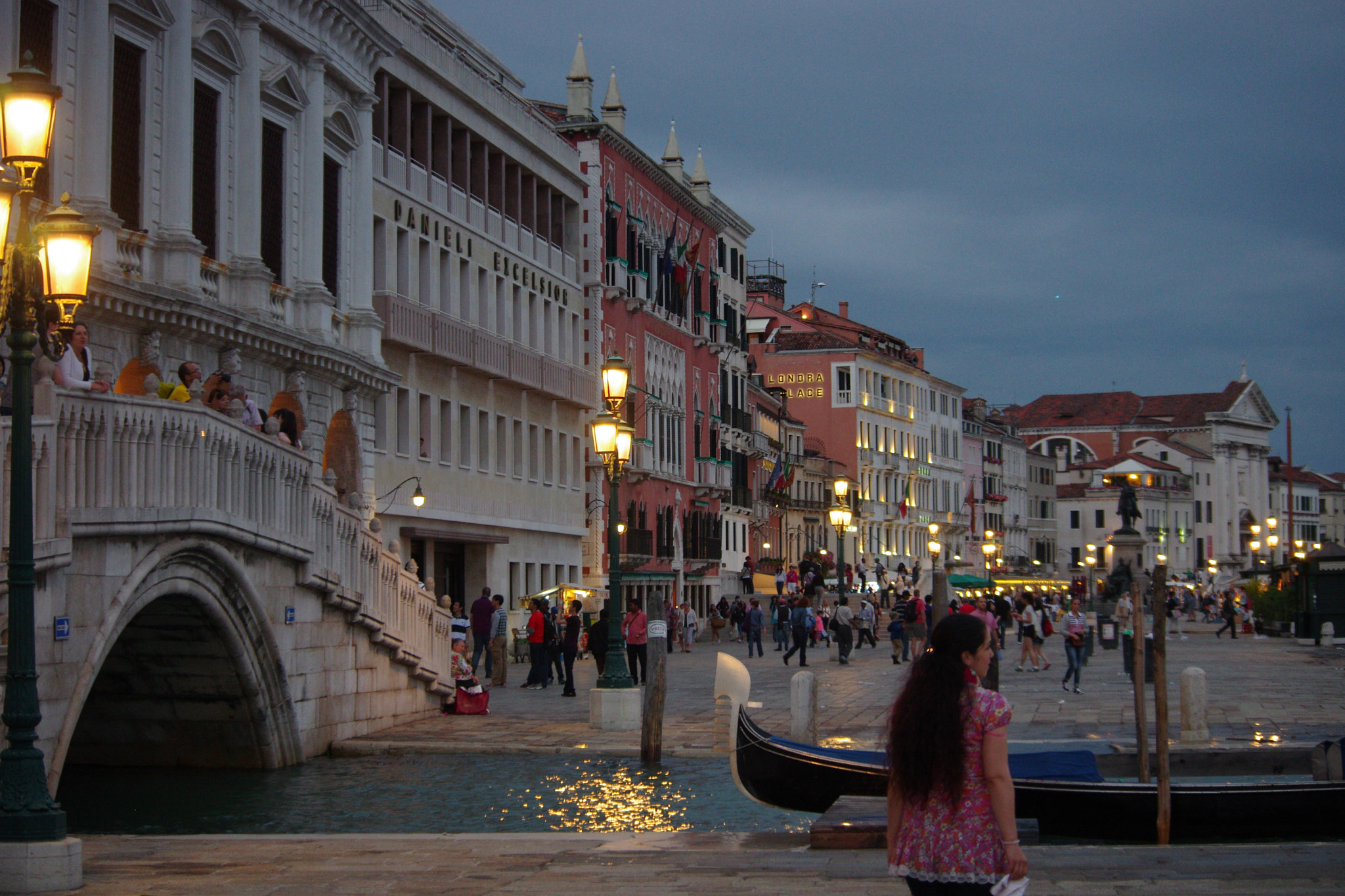Pentax smc DA 50-200mm F4-5.6 ED sample photo. When in venice photography