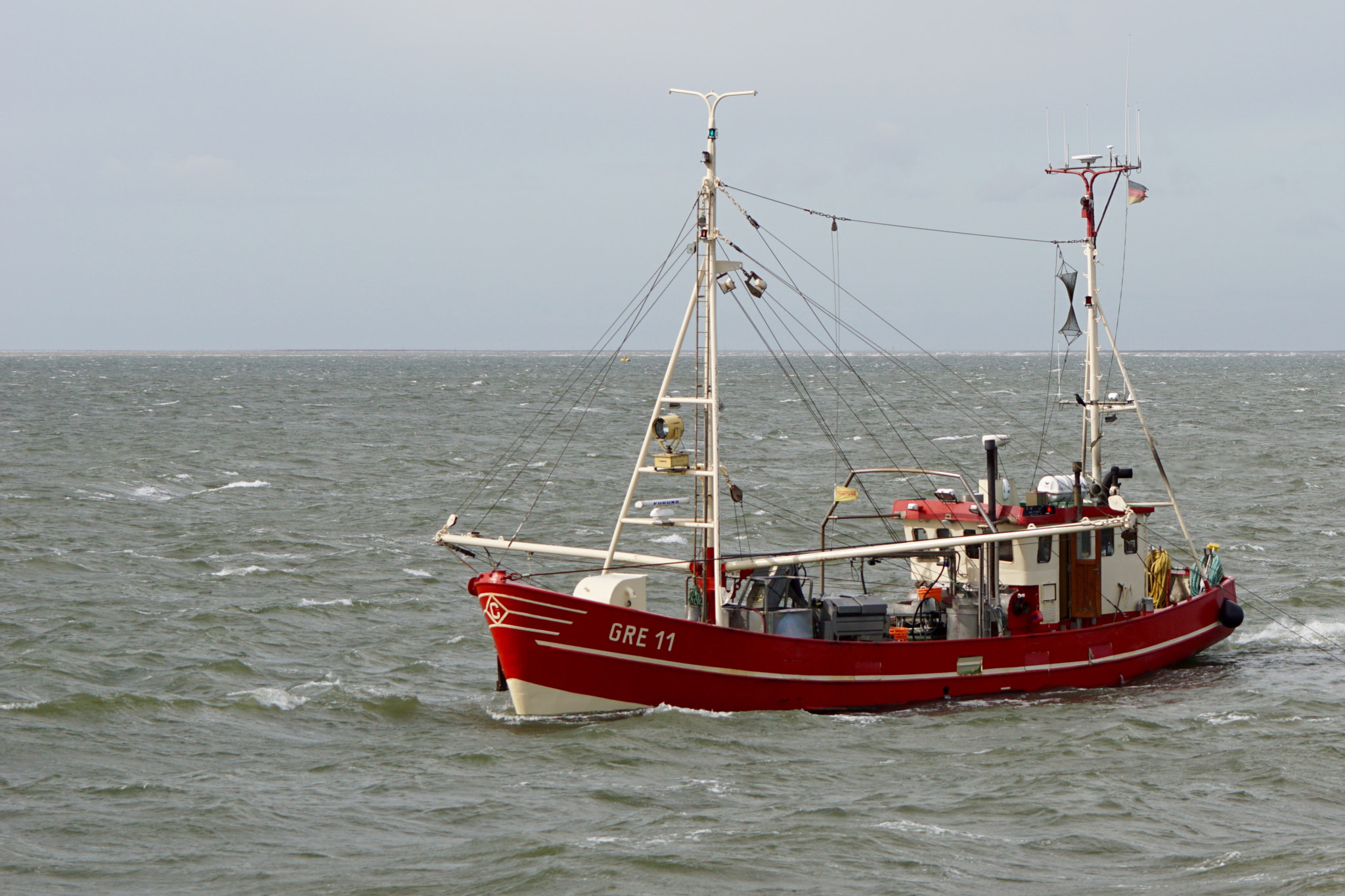 Sony ILCA-77M2 + Sony 70-400mm F4-5.6 G SSM sample photo. Fischkutter gre 11 "korsar" photography