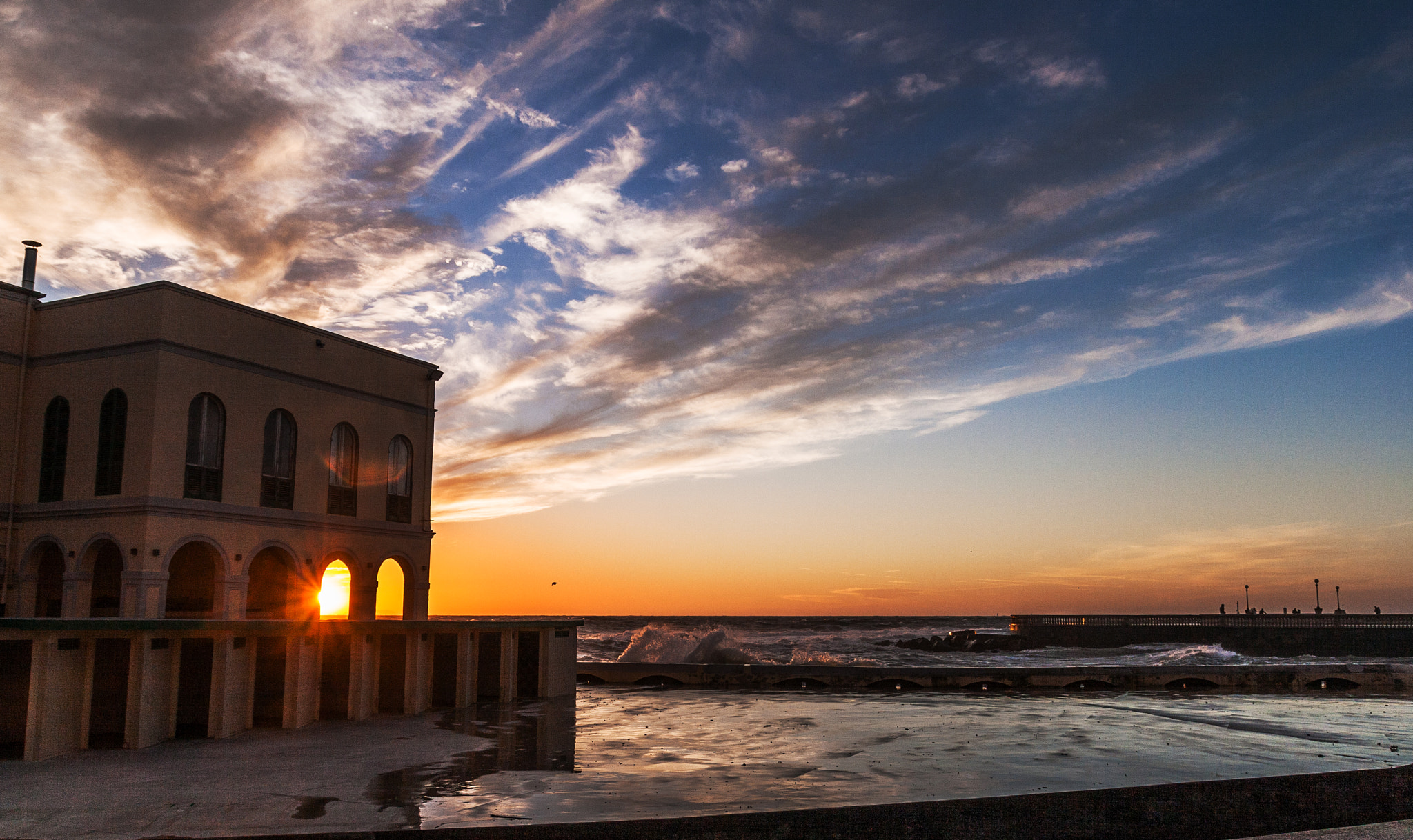 Tamron SP AF 17-50mm F2.8 XR Di II LD Aspherical (IF) sample photo. Livorno photography