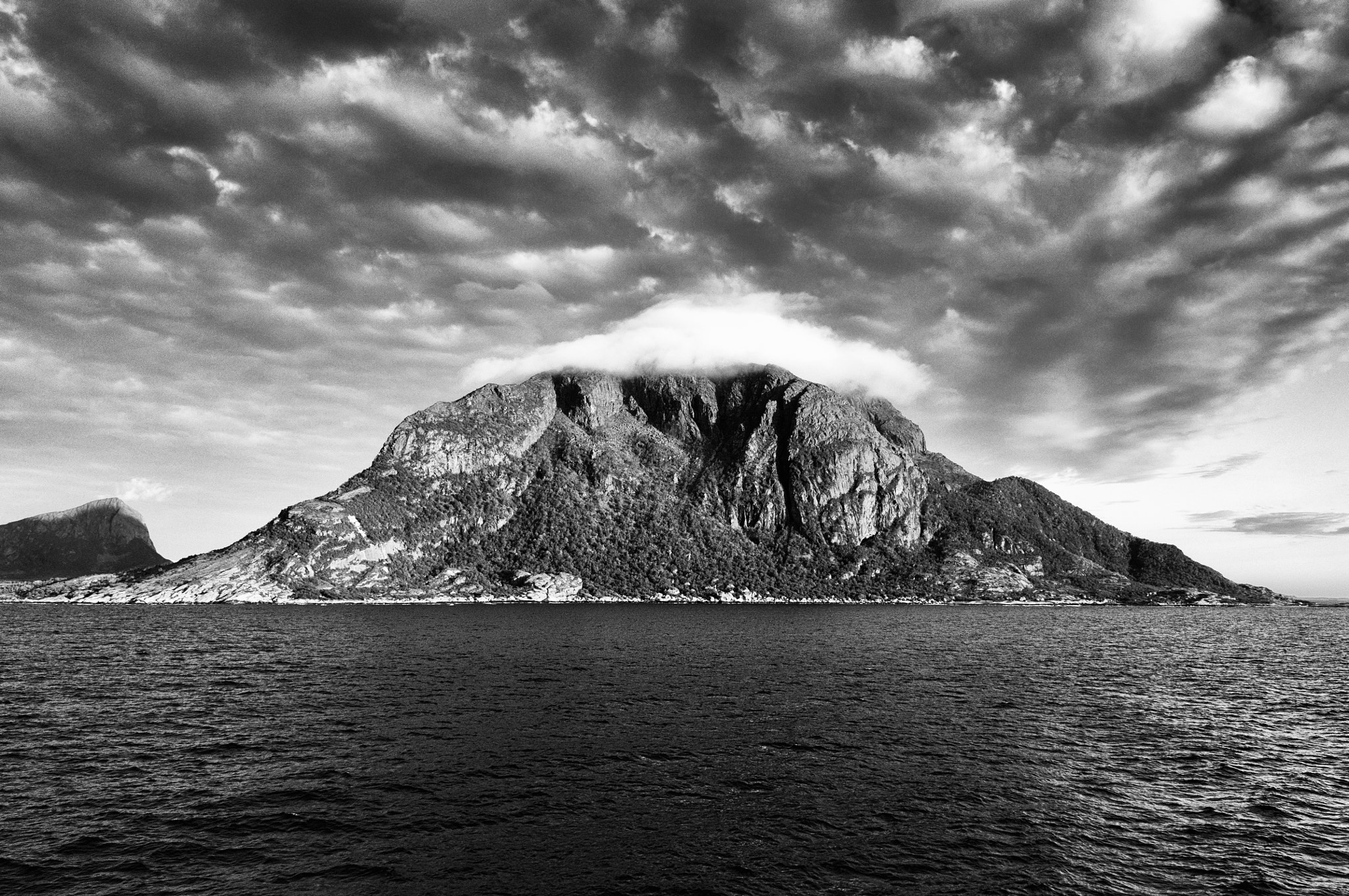 Sigma 17-50mm F2.8 EX DC OS HSM sample photo. Norway photography
