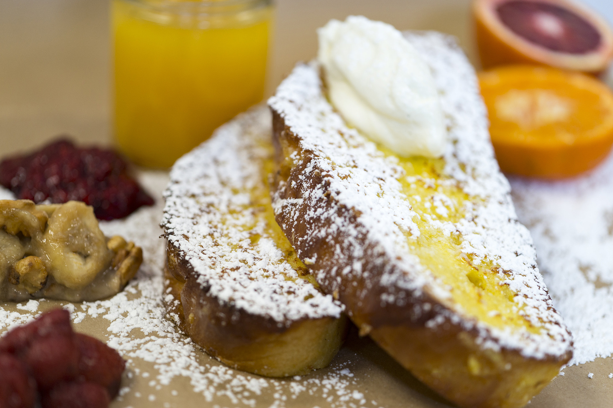 Sony a99 II sample photo. Brunch french toast photography