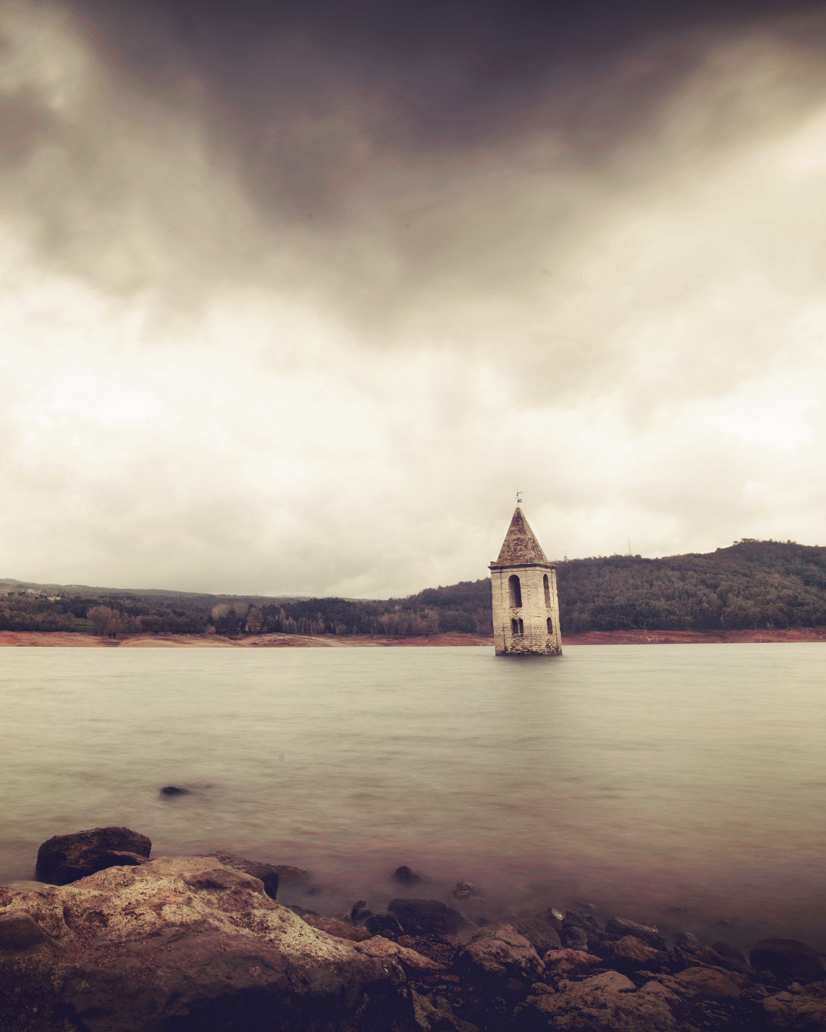 Sony a7R II + Sony Vario-Tessar T* FE 16-35mm F4 ZA OSS sample photo. Flooded photography