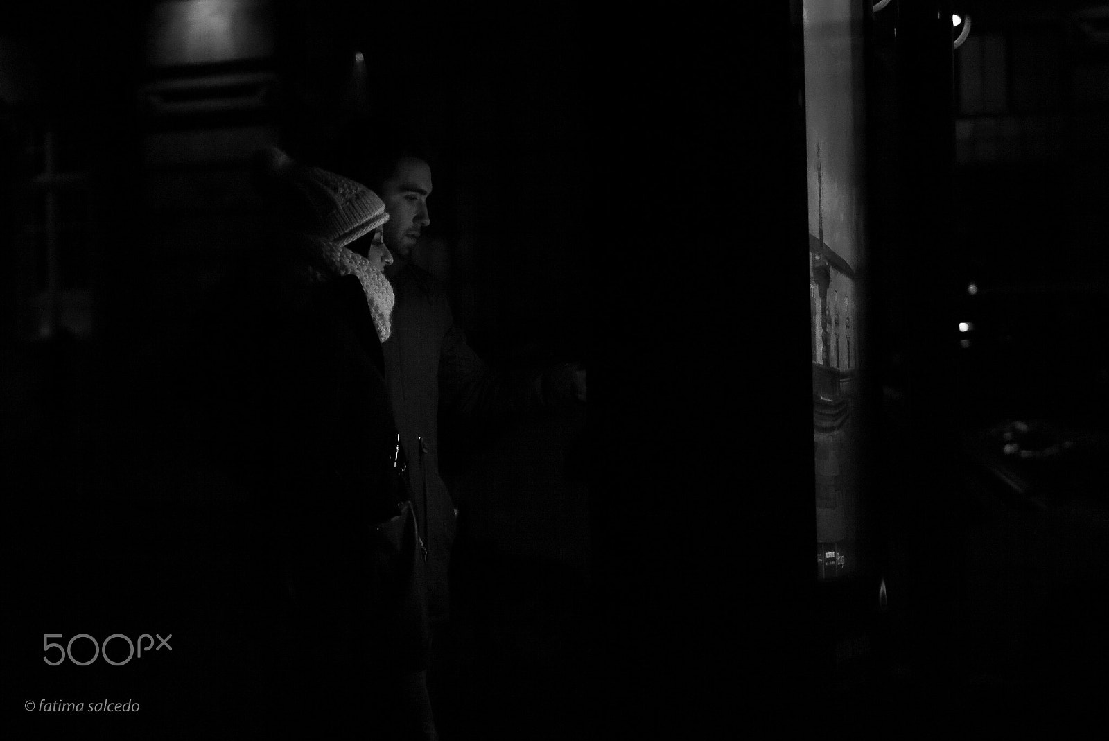 Leica APO-Summicron-M 50mm F2 ASPH sample photo. Dark night, beutiful people..... photography