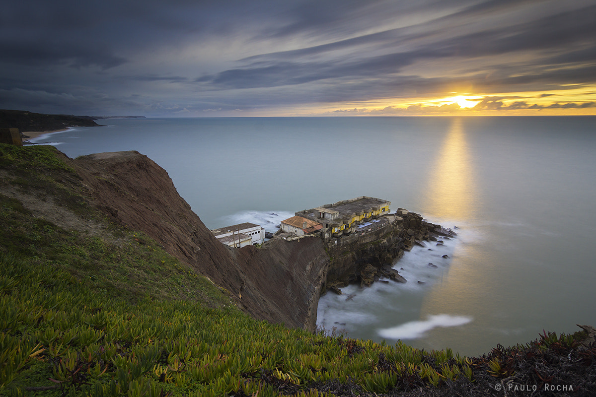 Tokina AT-X Pro 12-24mm F4 (IF) DX sample photo. On the edge photography