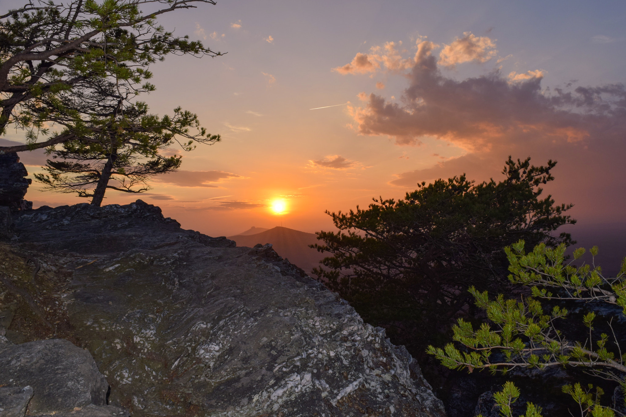 Nikon AF-S DX Nikkor 18-55mm F3.5-5.6G VR II sample photo. Peachy skies at moore's knob last night in hanging rock state park. photography