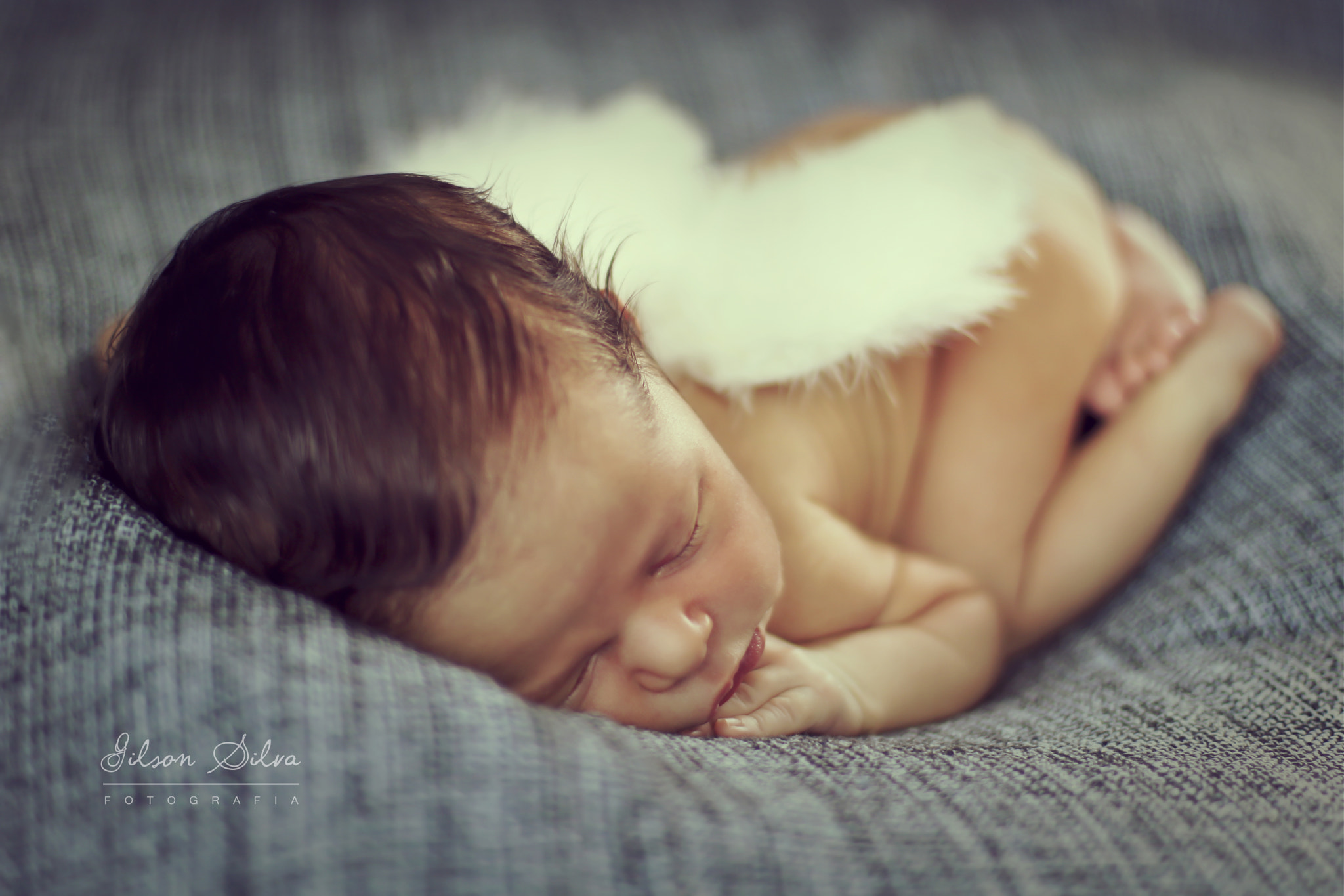 Canon EOS 750D (EOS Rebel T6i / EOS Kiss X8i) sample photo. Newborn photography