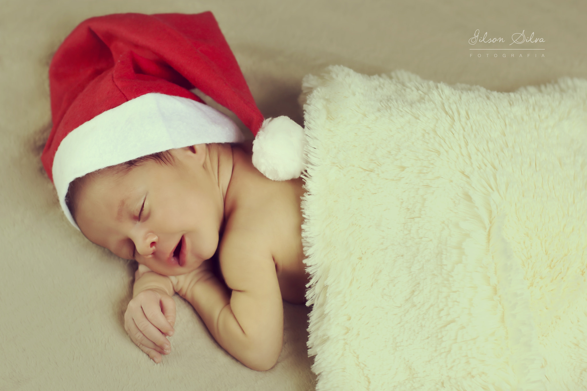 Canon EOS 750D (EOS Rebel T6i / EOS Kiss X8i) sample photo. Newborn photography
