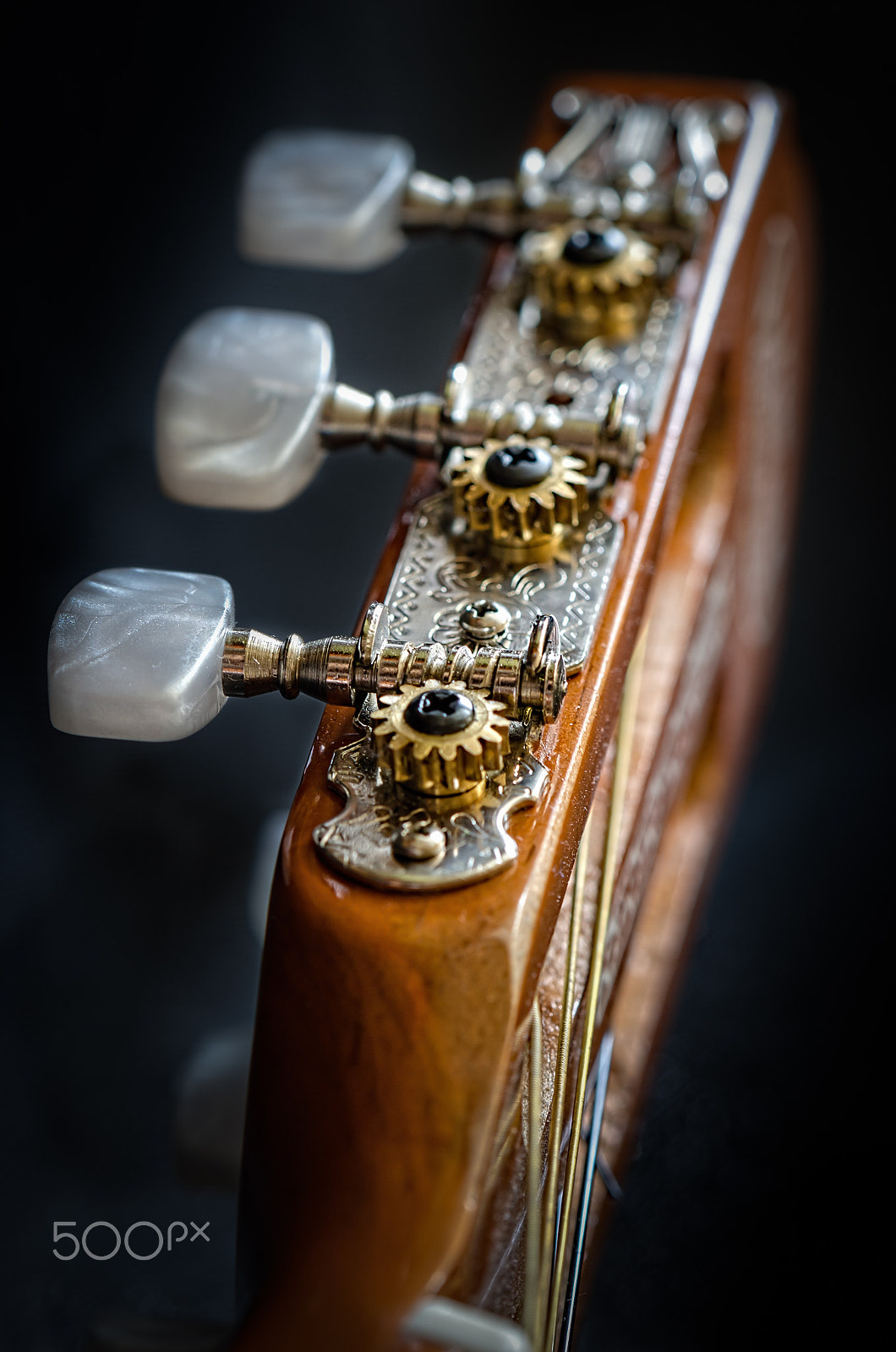 Nikon AF-S DX Micro-Nikkor 85mm F3.5G ED VR sample photo. Acoustic guitar photography