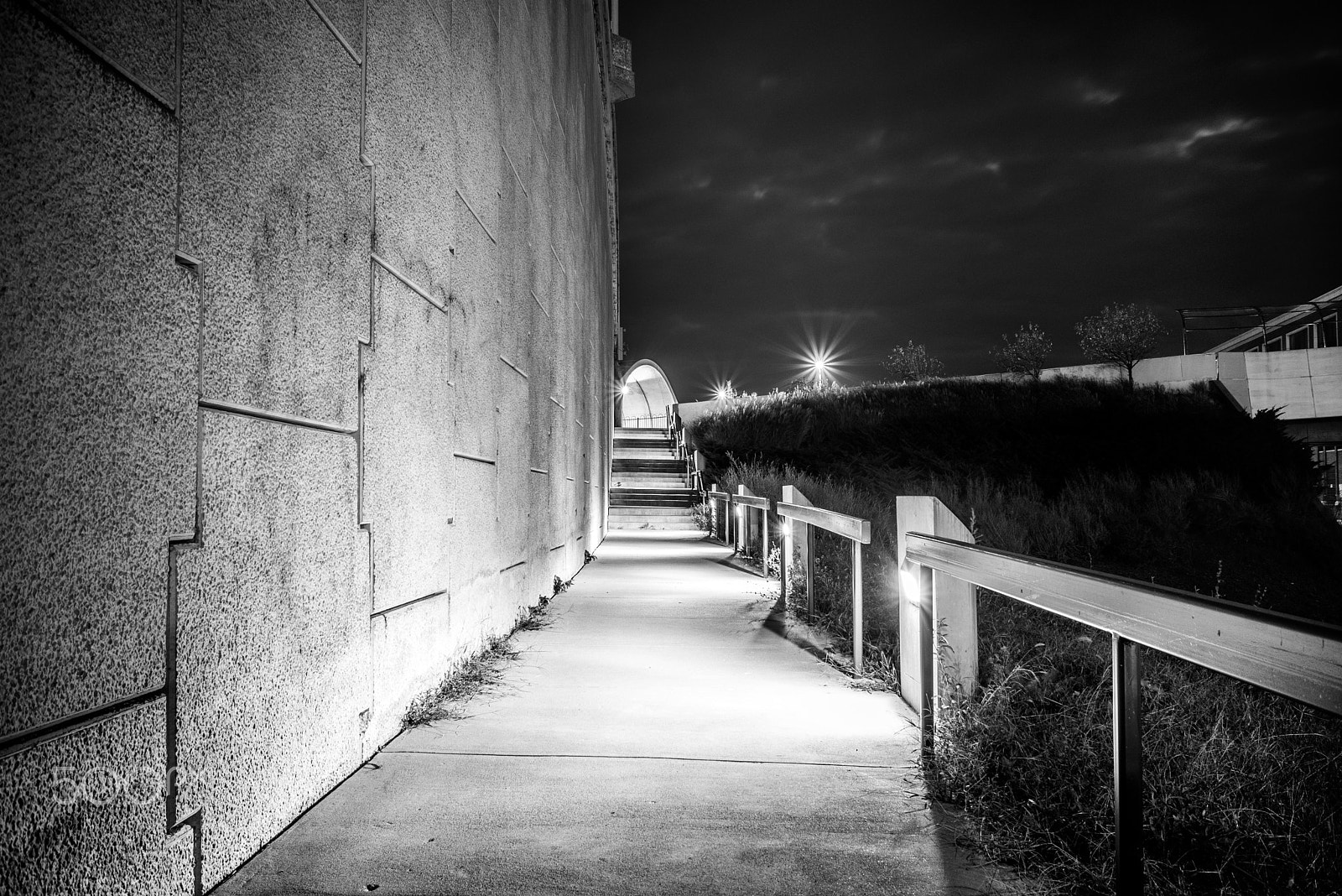 AF Nikkor 28mm f/2.8 sample photo. The path photography