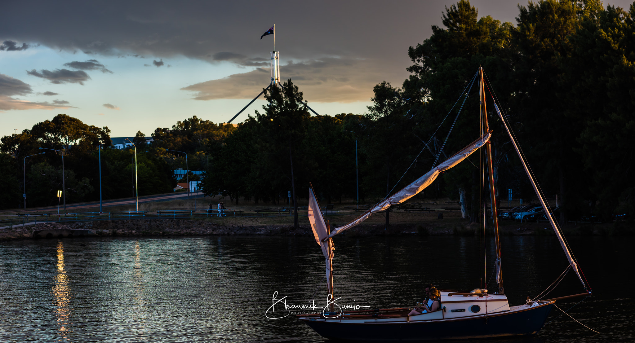 Nikon AF-Nikkor 80-200mm F2.8D ED sample photo. By the lake photography
