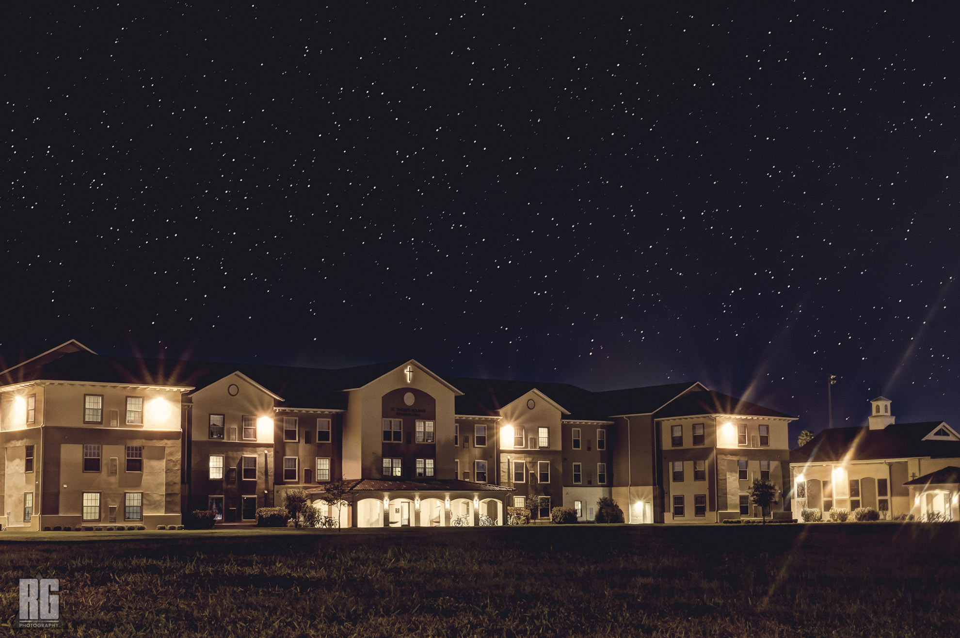 Nikon D3200 sample photo. St. thomas aquinas newman hall, tamu-kingsville, t photography