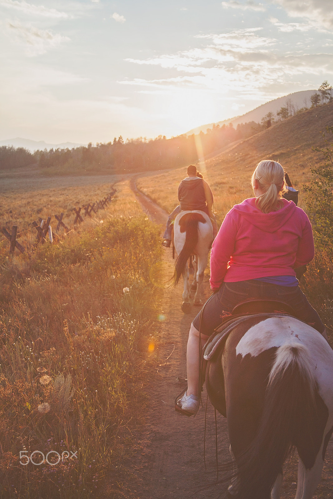 Canon EF 28-135mm F3.5-5.6 IS USM sample photo. Sunset horseback riding photography