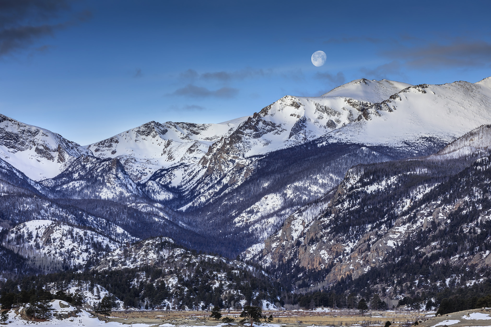 Canon EOS 5D Mark IV + Canon EF 135mm F2L USM sample photo. Moonset stones peak photography