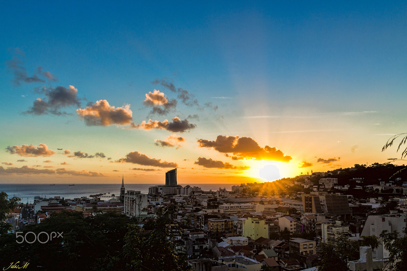 Sigma 18-50mm f/3.5-5.6 DC sample photo. Fort de france calvaire sunset photography