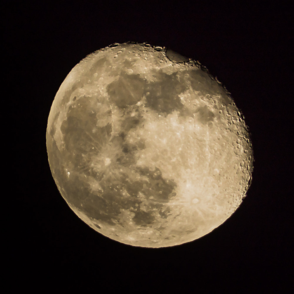 Sigma 80-400mm F4.5-5.6 EX OS sample photo. Moon 13.2.17 photography