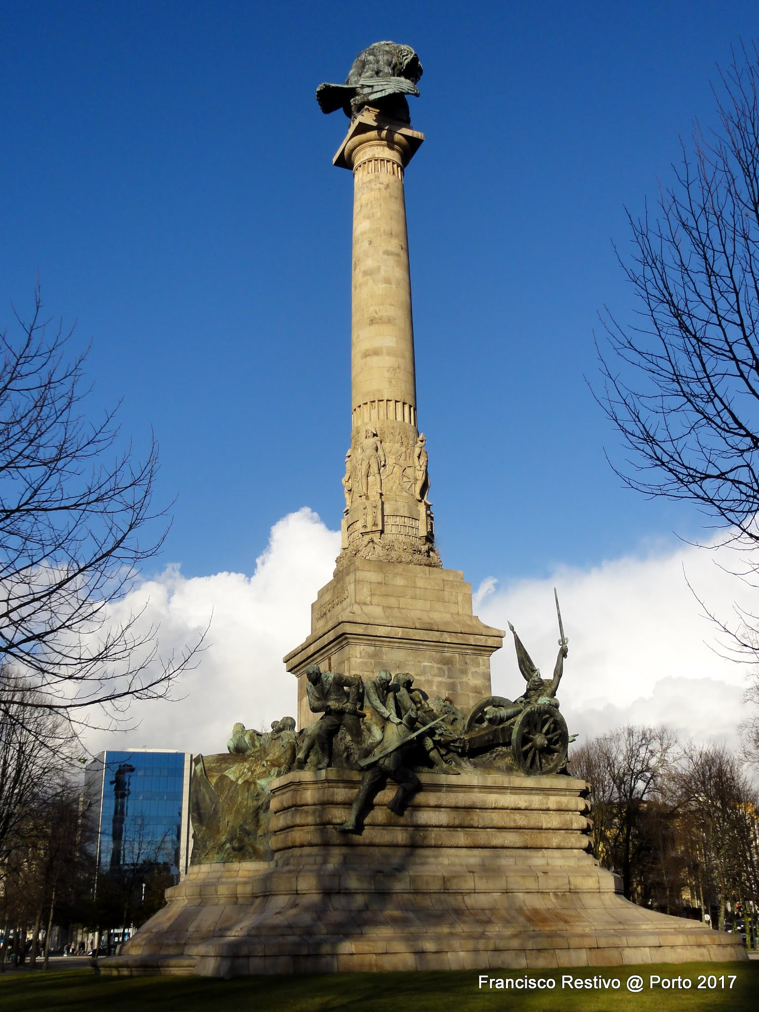 Sony DSC-HX5V sample photo. Monument at the mirror... photography