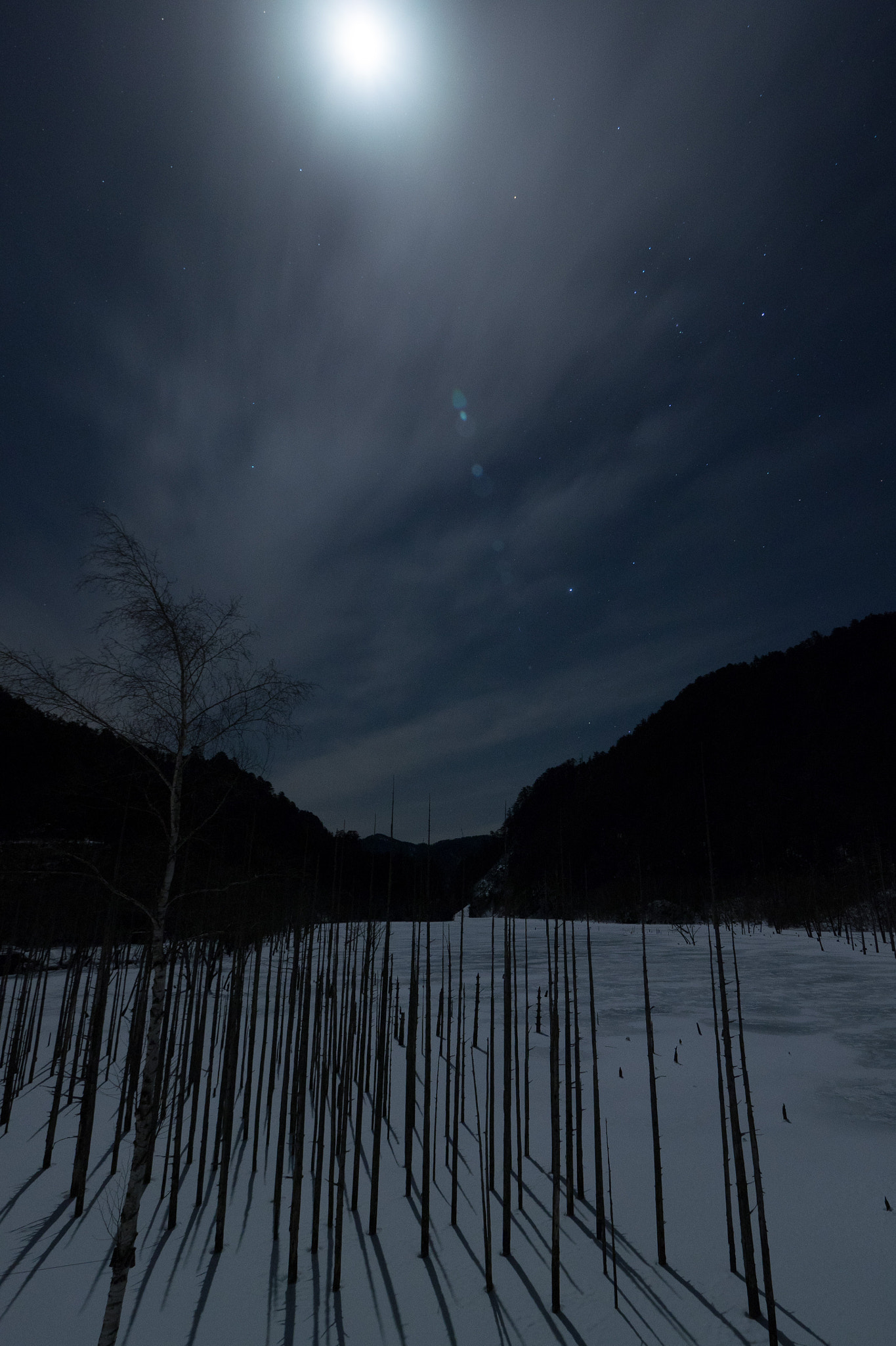 Olympus OM-D E-M1 + Olympus M.Zuiko Digital ED 7-14mm F2.8 PRO sample photo. Moon shadows photography