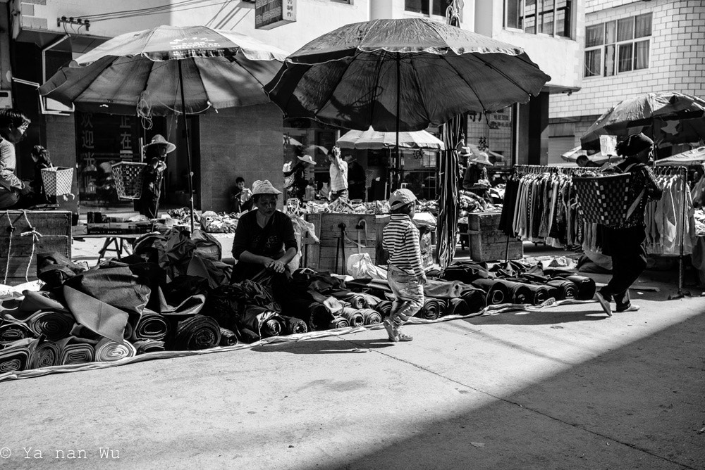 Summicron-M 1:2/35 ASPH. sample photo. Dali-random streets, local people photography