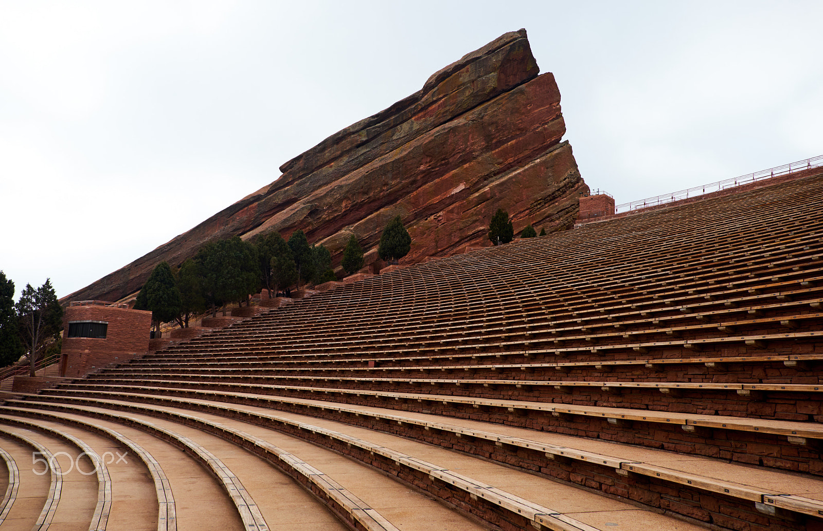 Fujifilm X-E2S + Fujifilm XF 18-55mm F2.8-4 R LM OIS sample photo. Red rocks photography