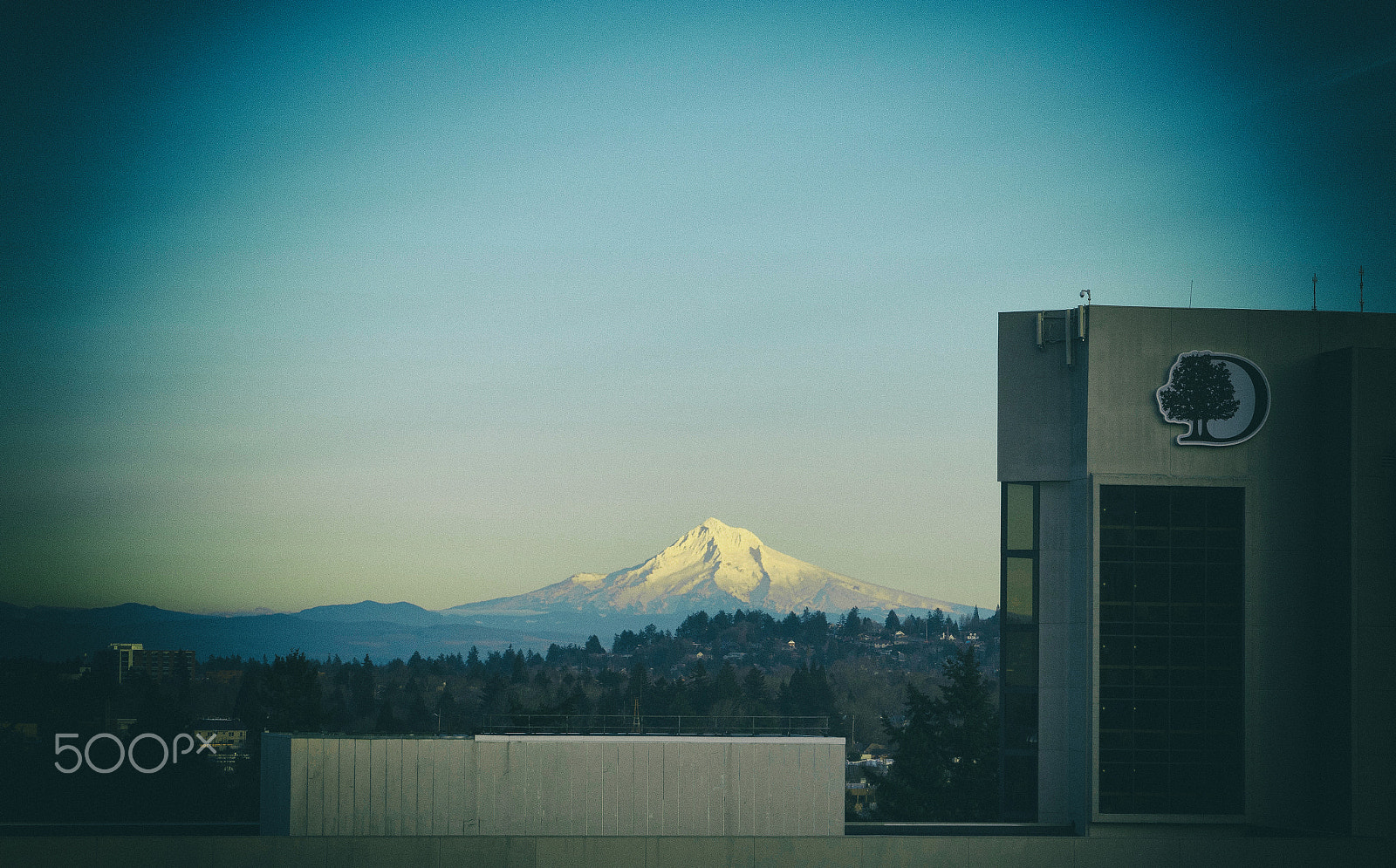 Canon EF 28-135mm F3.5-5.6 IS USM sample photo. Mt. hood photography