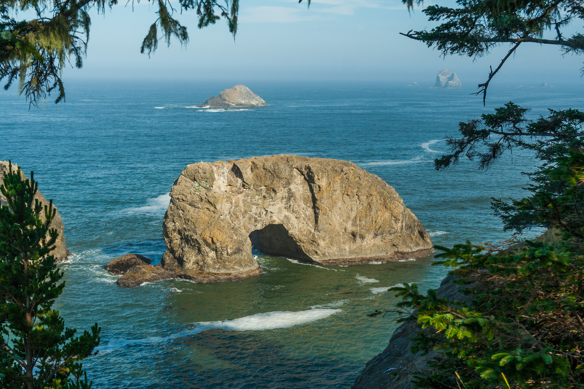OR-Samuel J Boardman State Park-Arch Rock