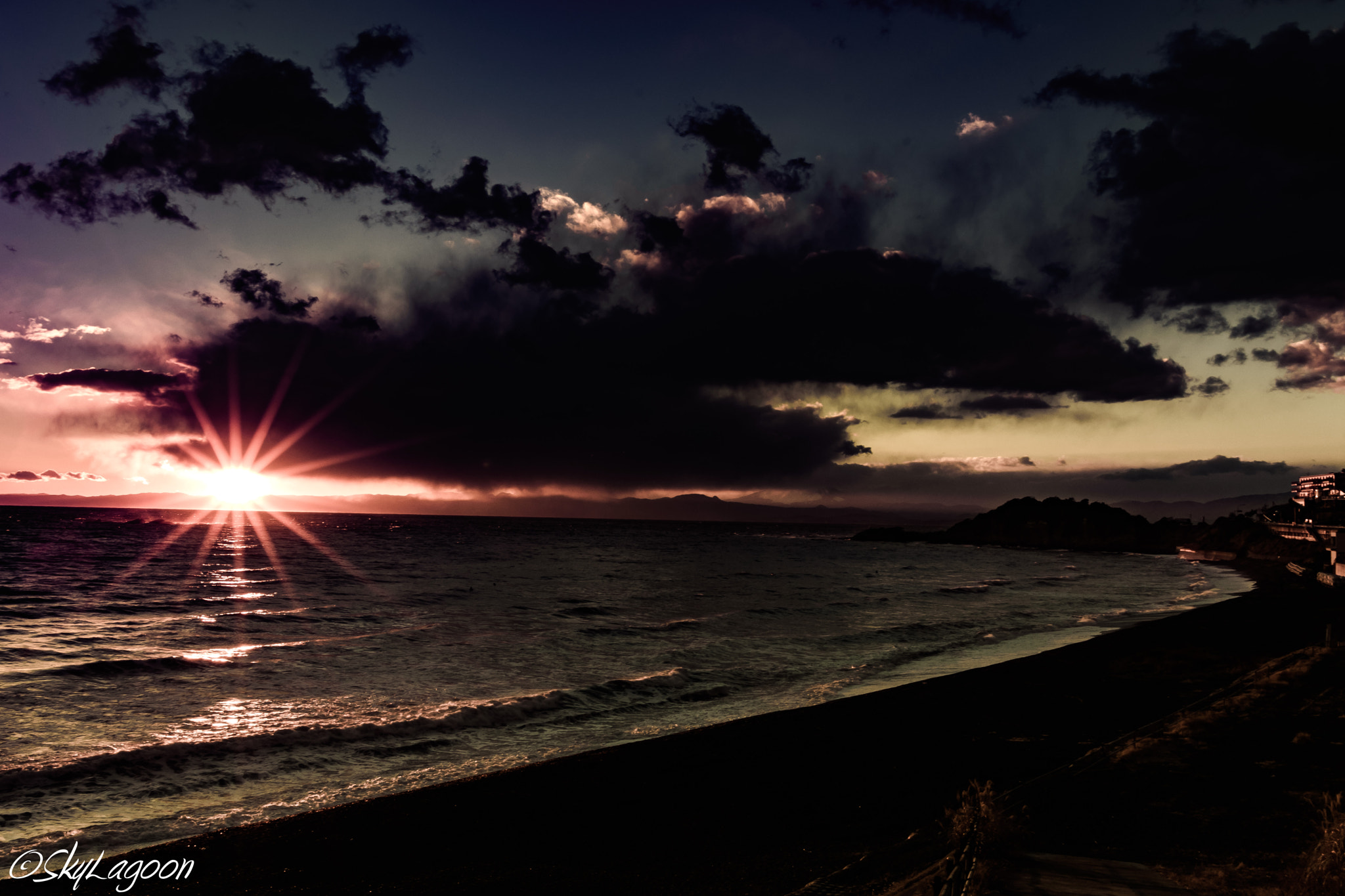 Nikon AF-S Nikkor 20mm F1.8G ED sample photo. Winter sunset in "hayama" japan photography