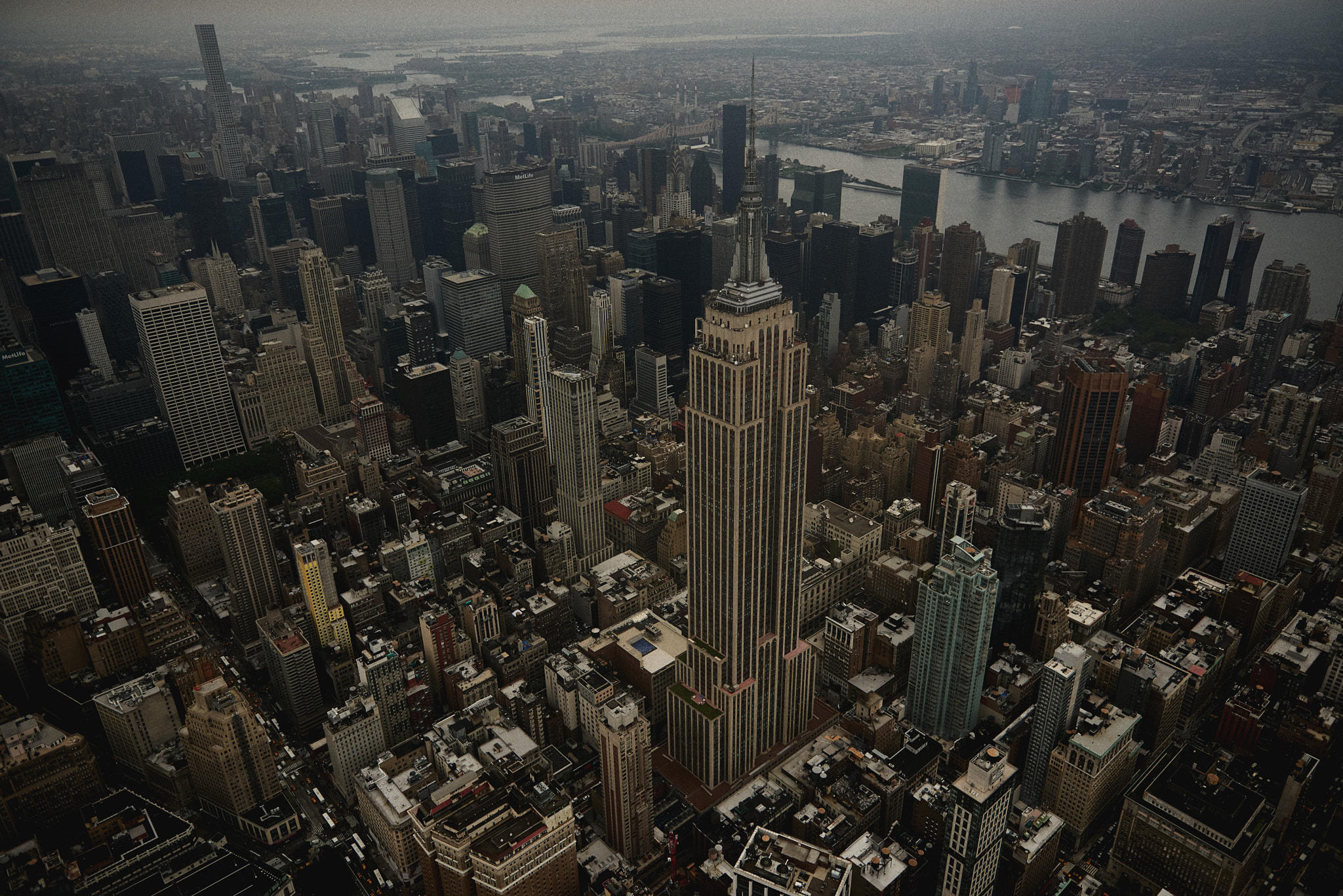 Nikon AF-S Nikkor 24-70mm F2.8G ED sample photo. Empire state building photography