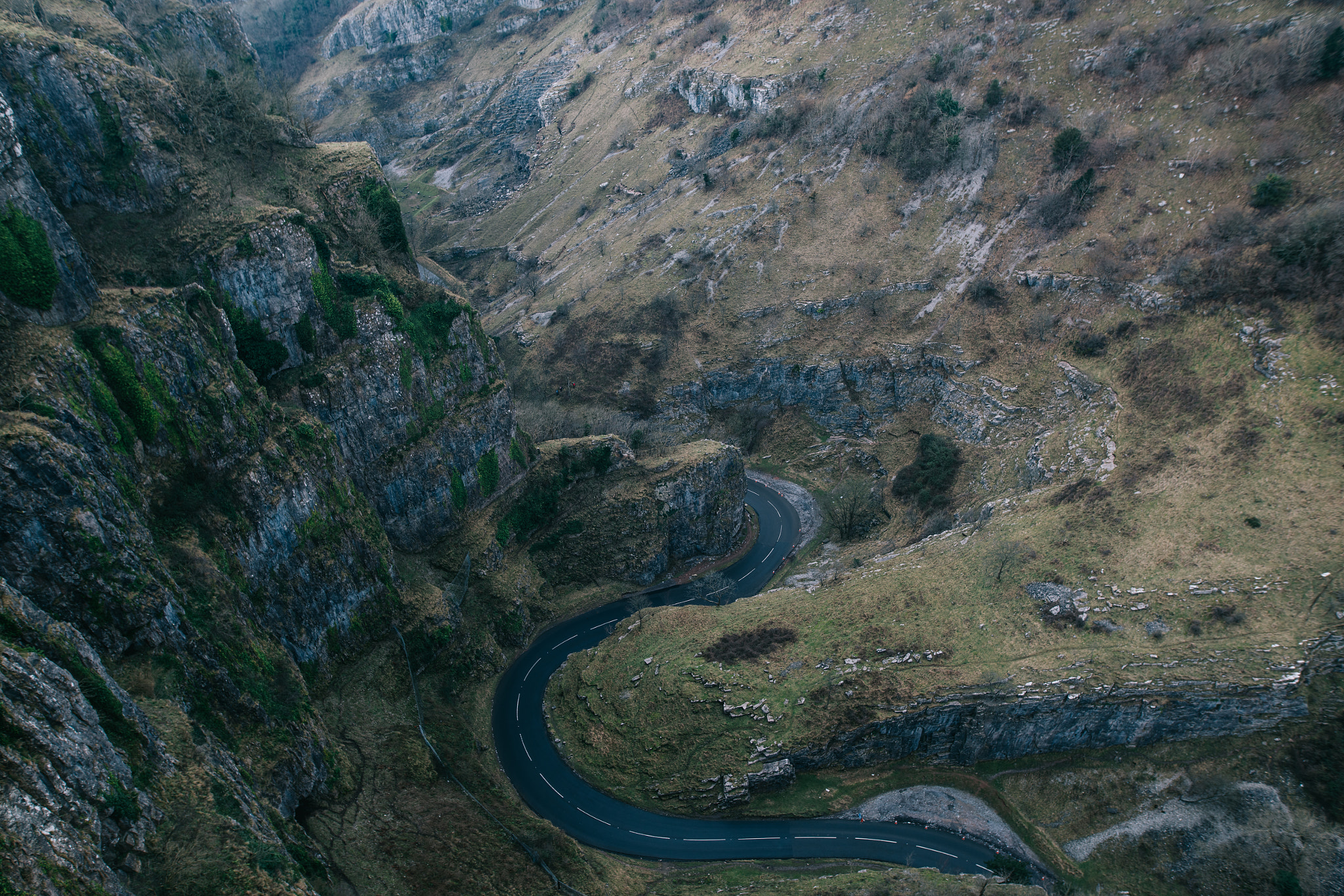 Sony a7R II + Sigma 24mm F1.4 DG HSM Art sample photo. Into the gorge photography