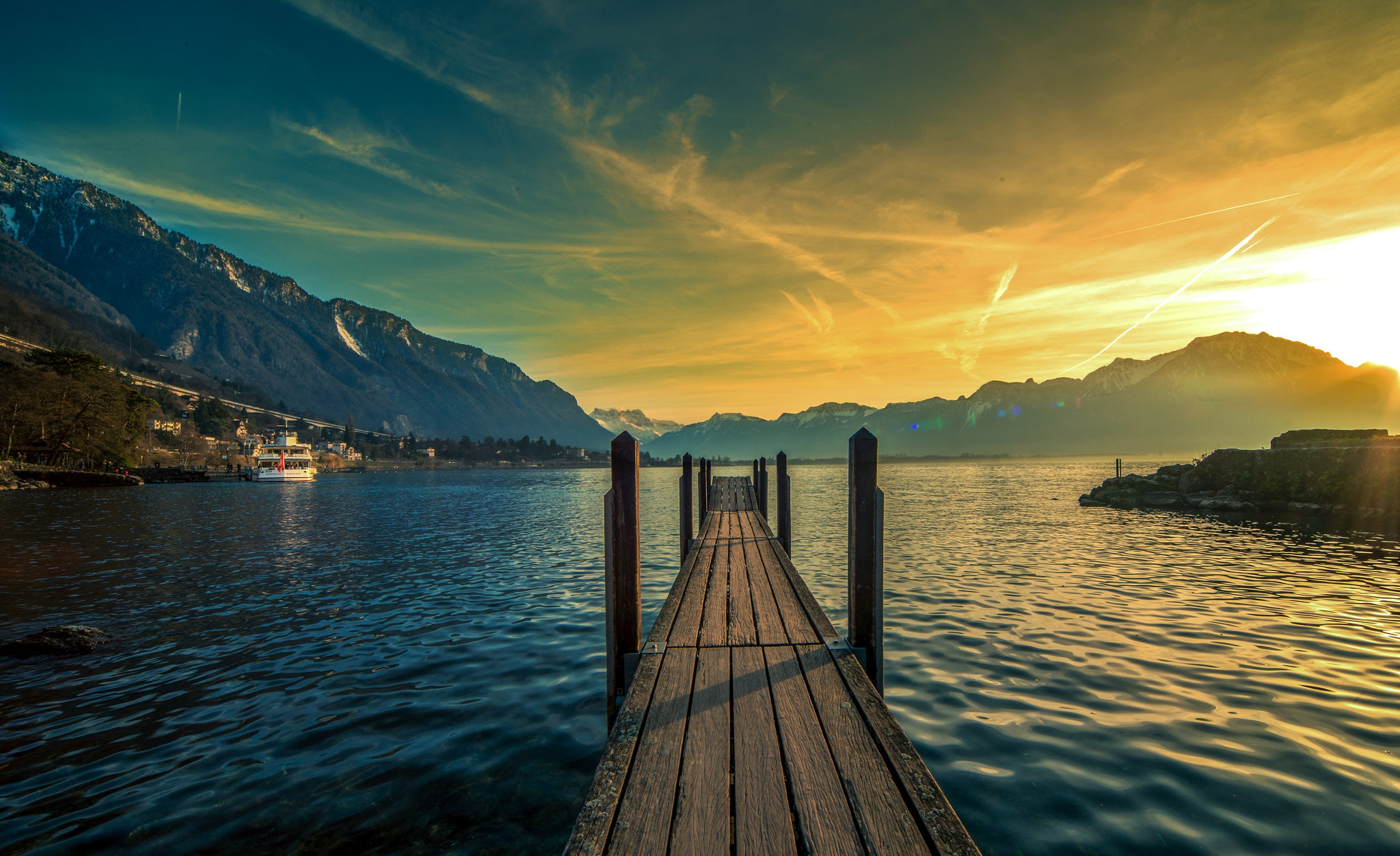 Sigma 12-24mm F4.5-5.6 EX DG Aspherical HSM sample photo. Montreux switzerland photography