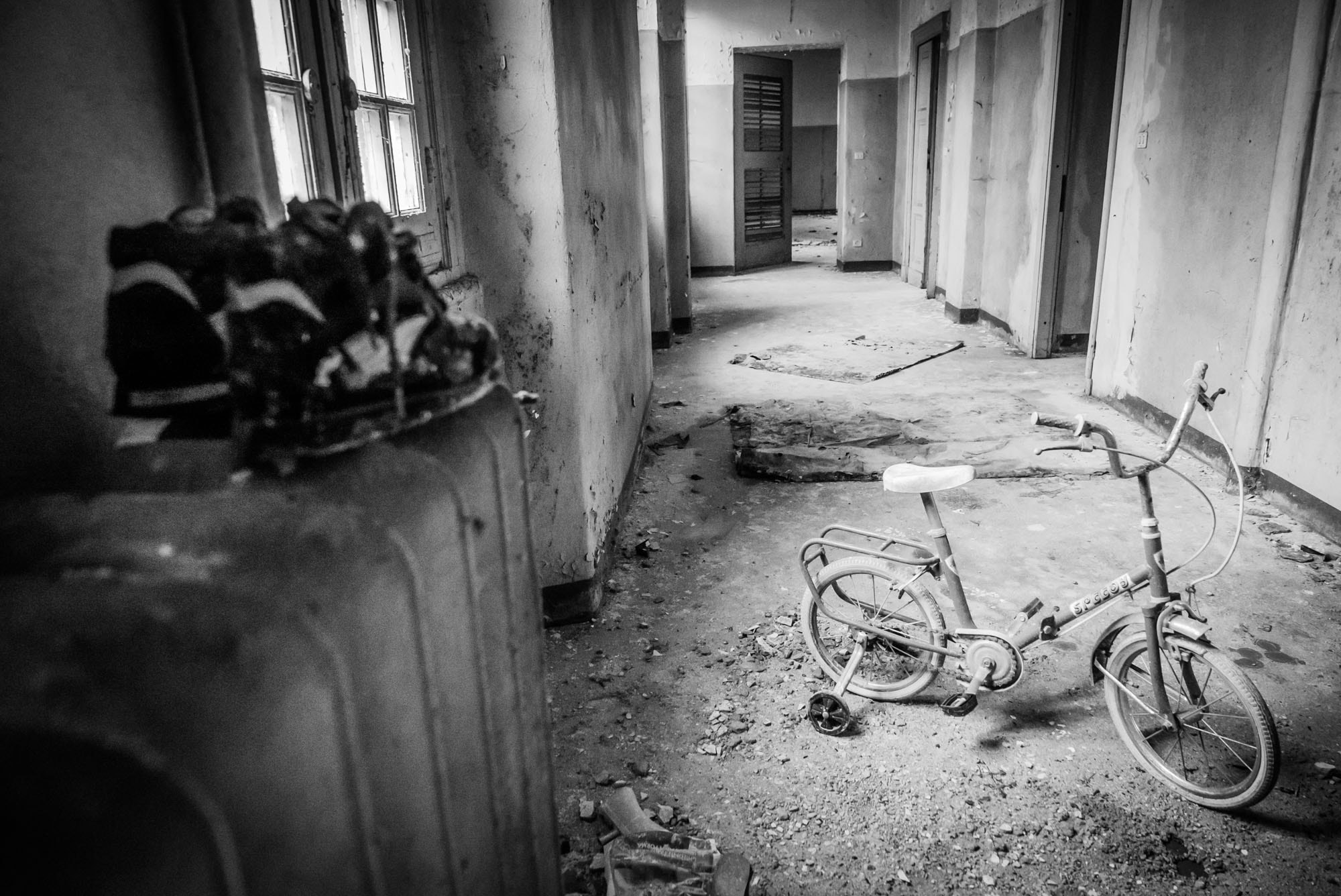 Sony a7S II + Sony Vario Tessar T* FE 24-70mm F4 ZA OSS sample photo. Voghera ex psychiatric hospital photography