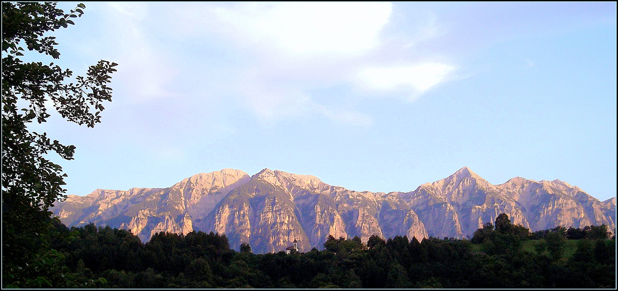 Fujifilm FinePix JX250 sample photo. Panorama montuoso verso sud, visto dalla strada provinciale 65. photography