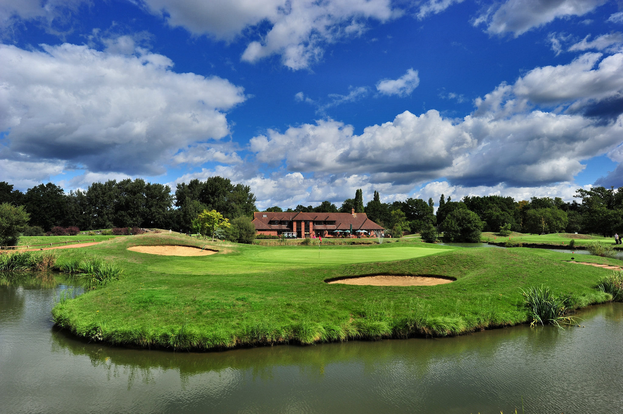 Nikon D3S + Nikon AF-S Nikkor 14-24mm F2.8G ED sample photo. Crowngolf pyrford clubhouse photography