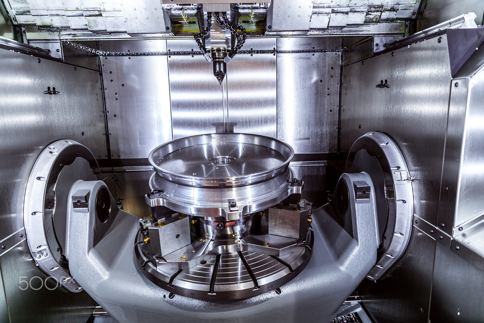 Canon EF 24-70mm F2.8L II USM sample photo. Metalworking cnc milling machine. photography