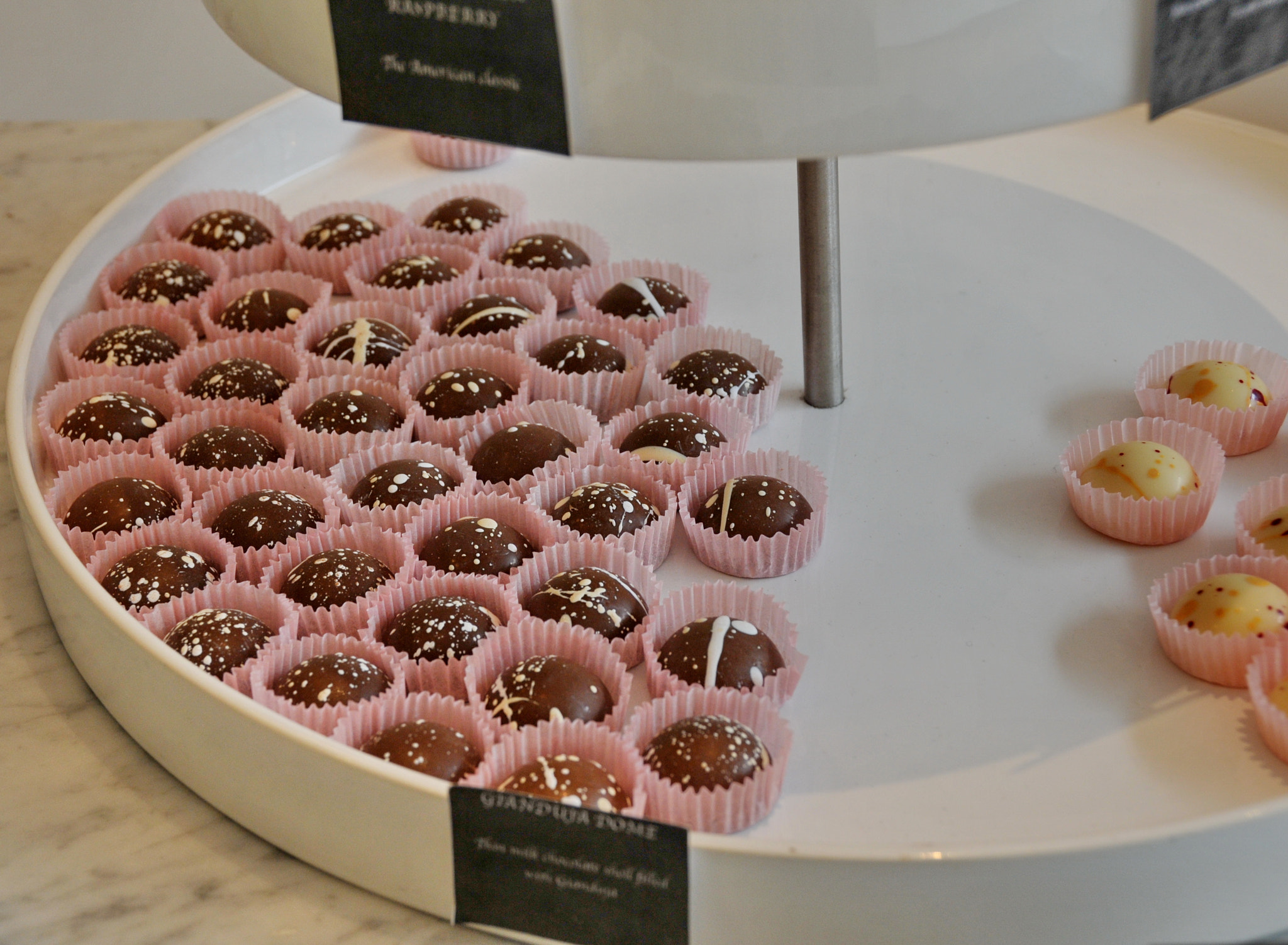Nikon D300S sample photo. Melt chocolates, holland park, london photography