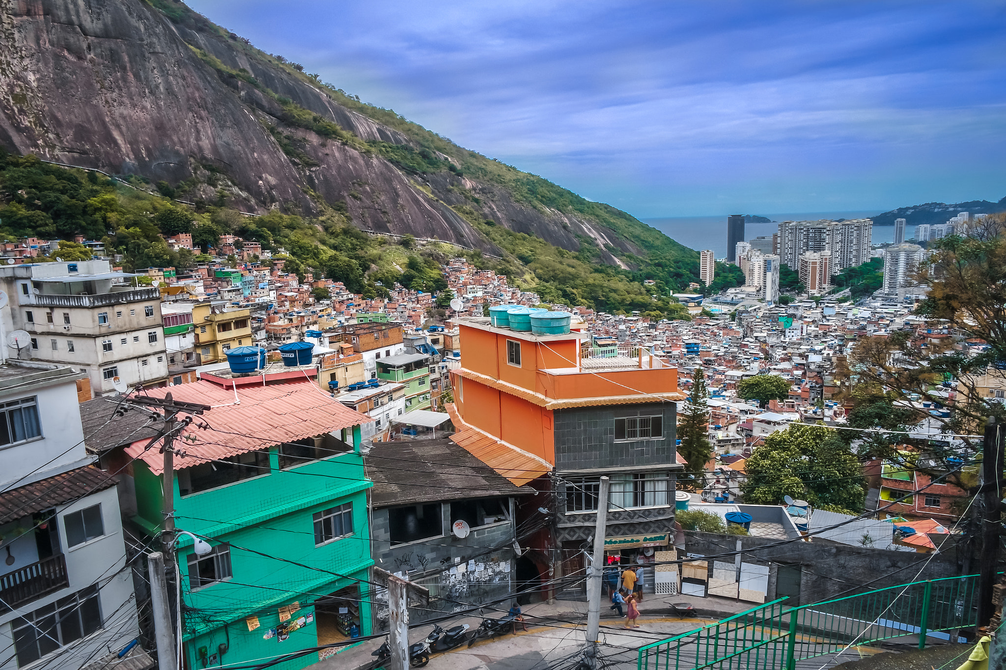 NX-M 9mm F3.5 sample photo. Favela da rocinha photography