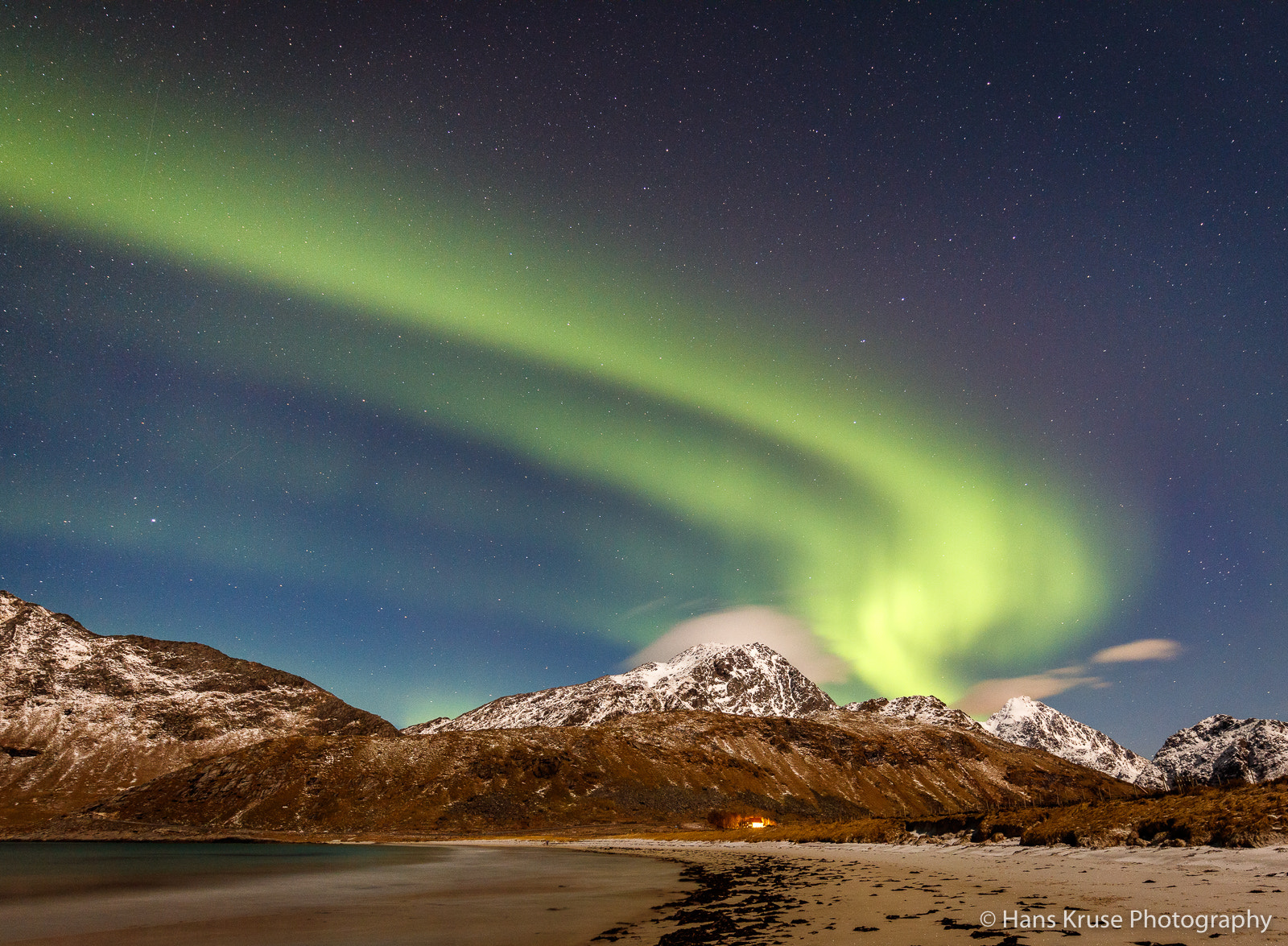 Canon EOS 5DS R sample photo. Aurora at the haukland beach photography