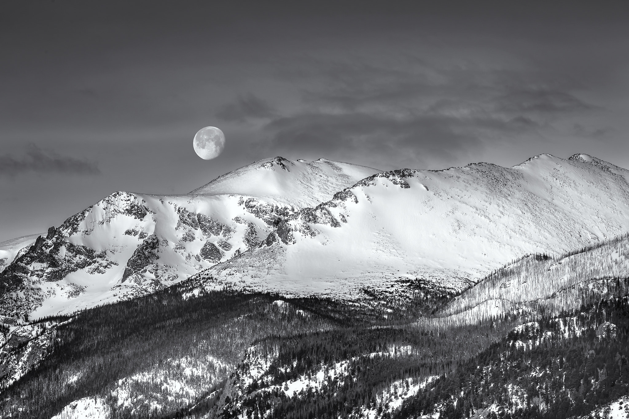 Canon EF 200mm F2.8L II USM sample photo. Moonset on stone's peak (bw) photography