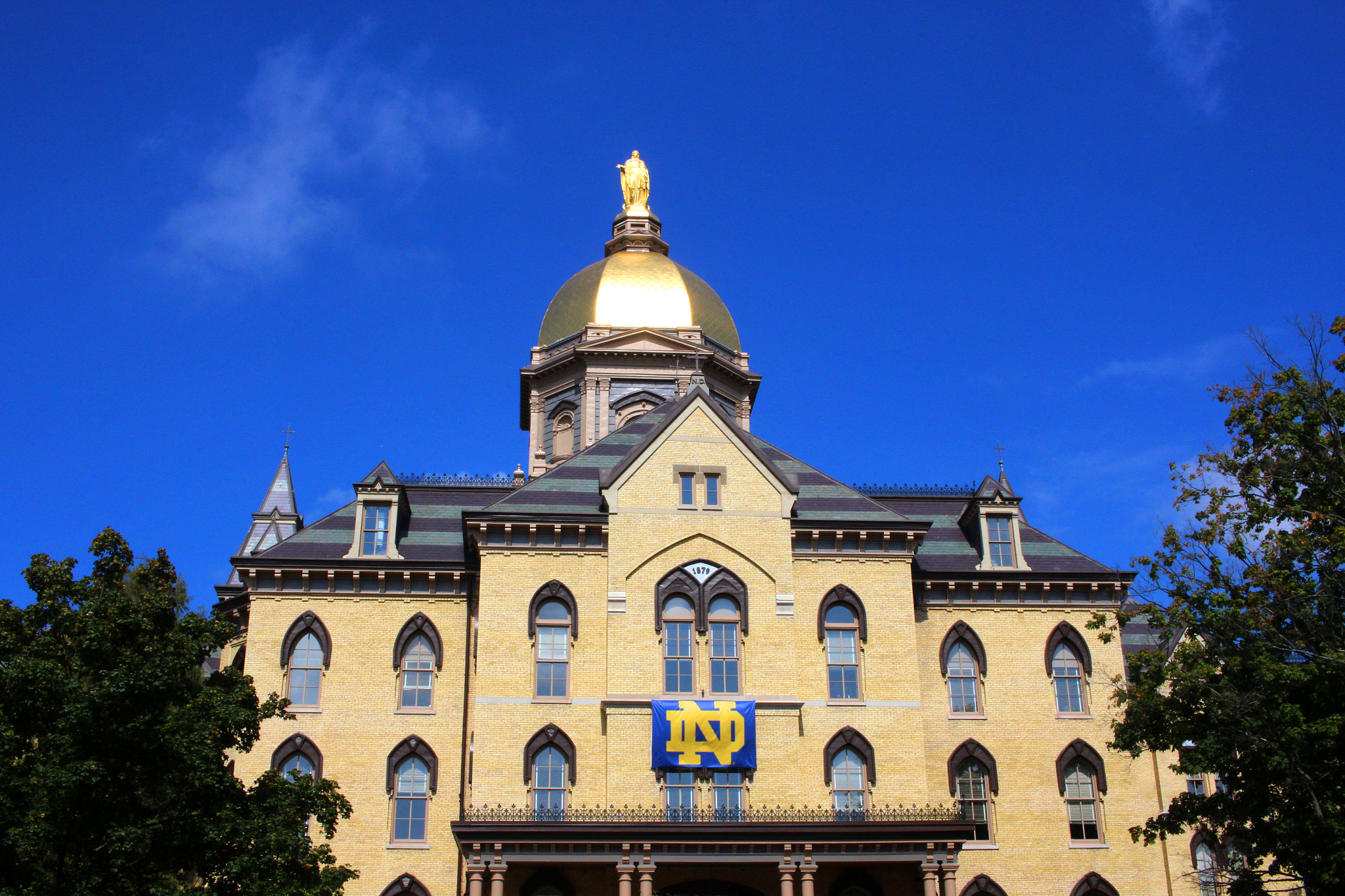 Canon EF-S 24mm F2.8 STM sample photo. Nd golden dome photography