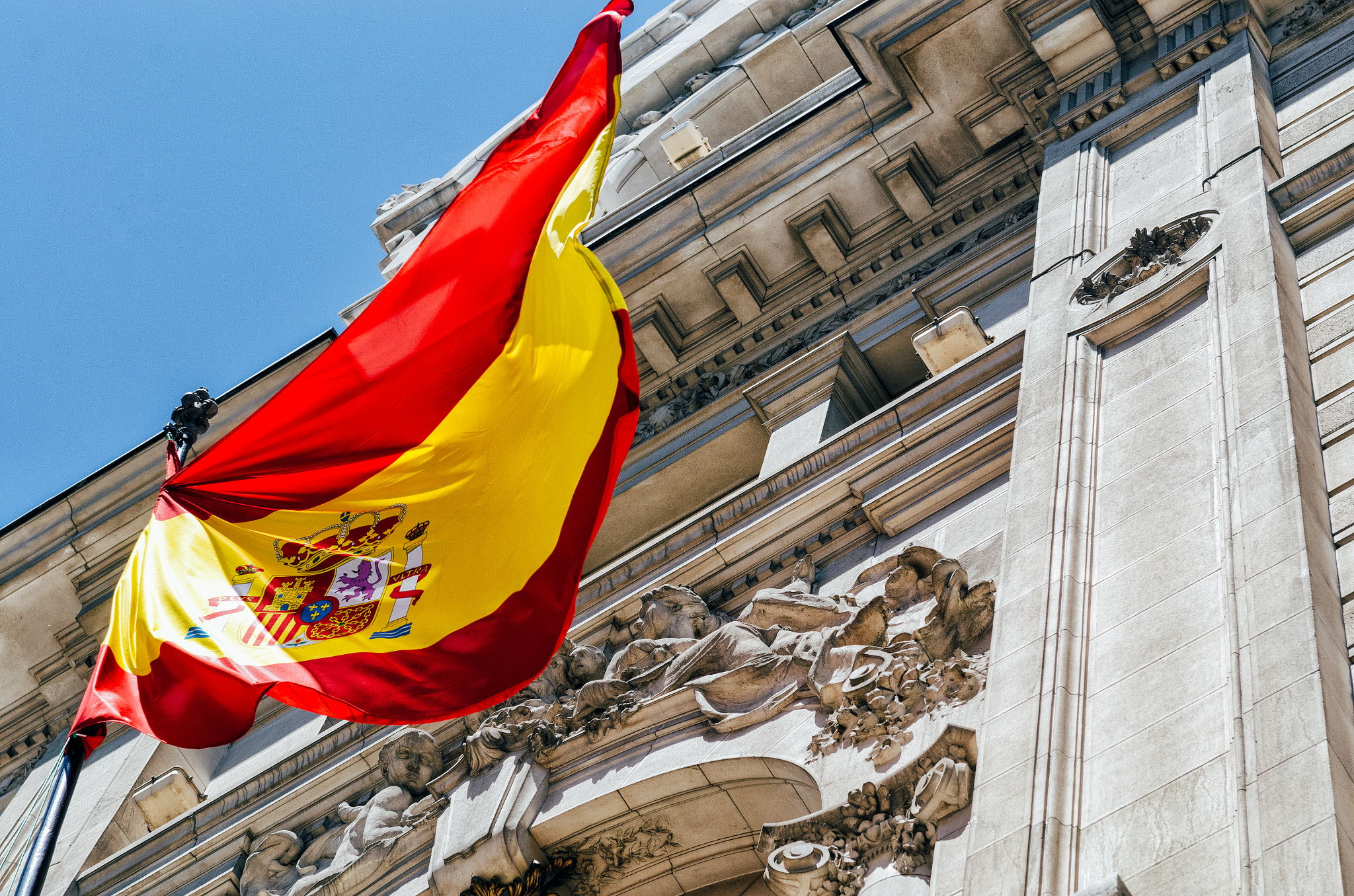 Nikon AF-S Nikkor 24-70mm F2.8G ED sample photo. Spanish flag photography