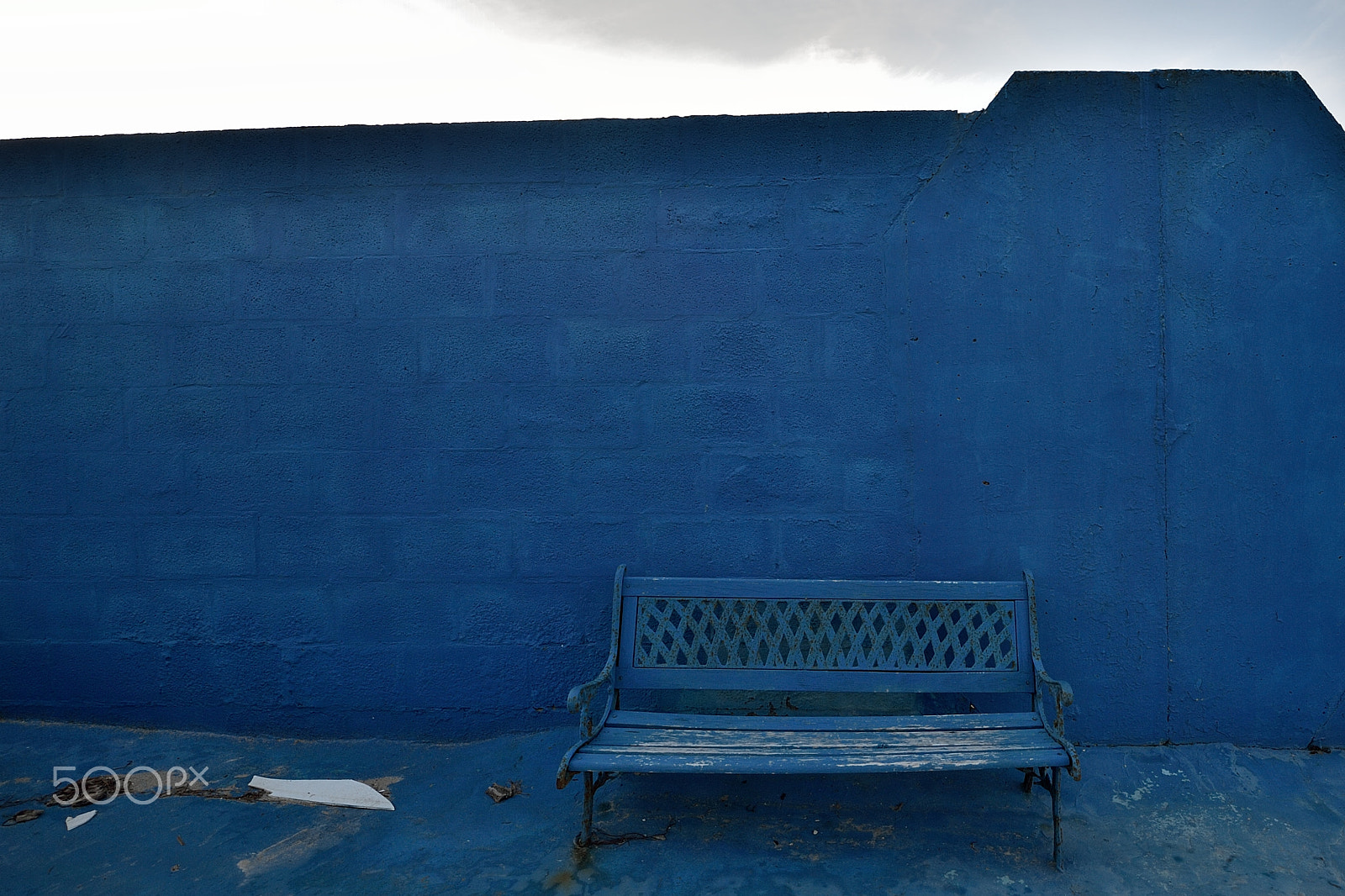 Nikon D700 sample photo. Points of view on the blue 3. - absence photography