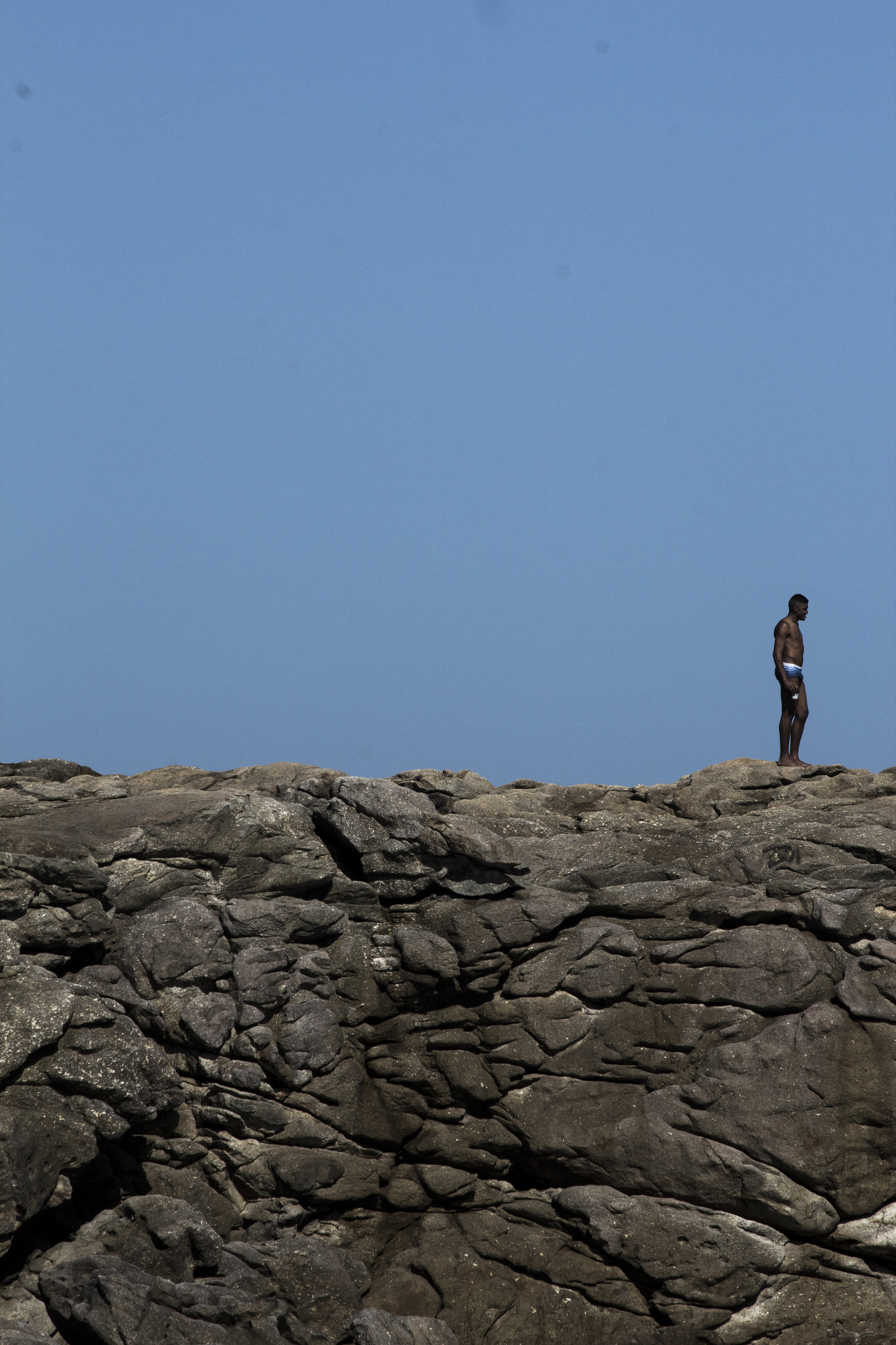 Canon EF-S 55-250mm F4-5.6 IS sample photo. Blue photography