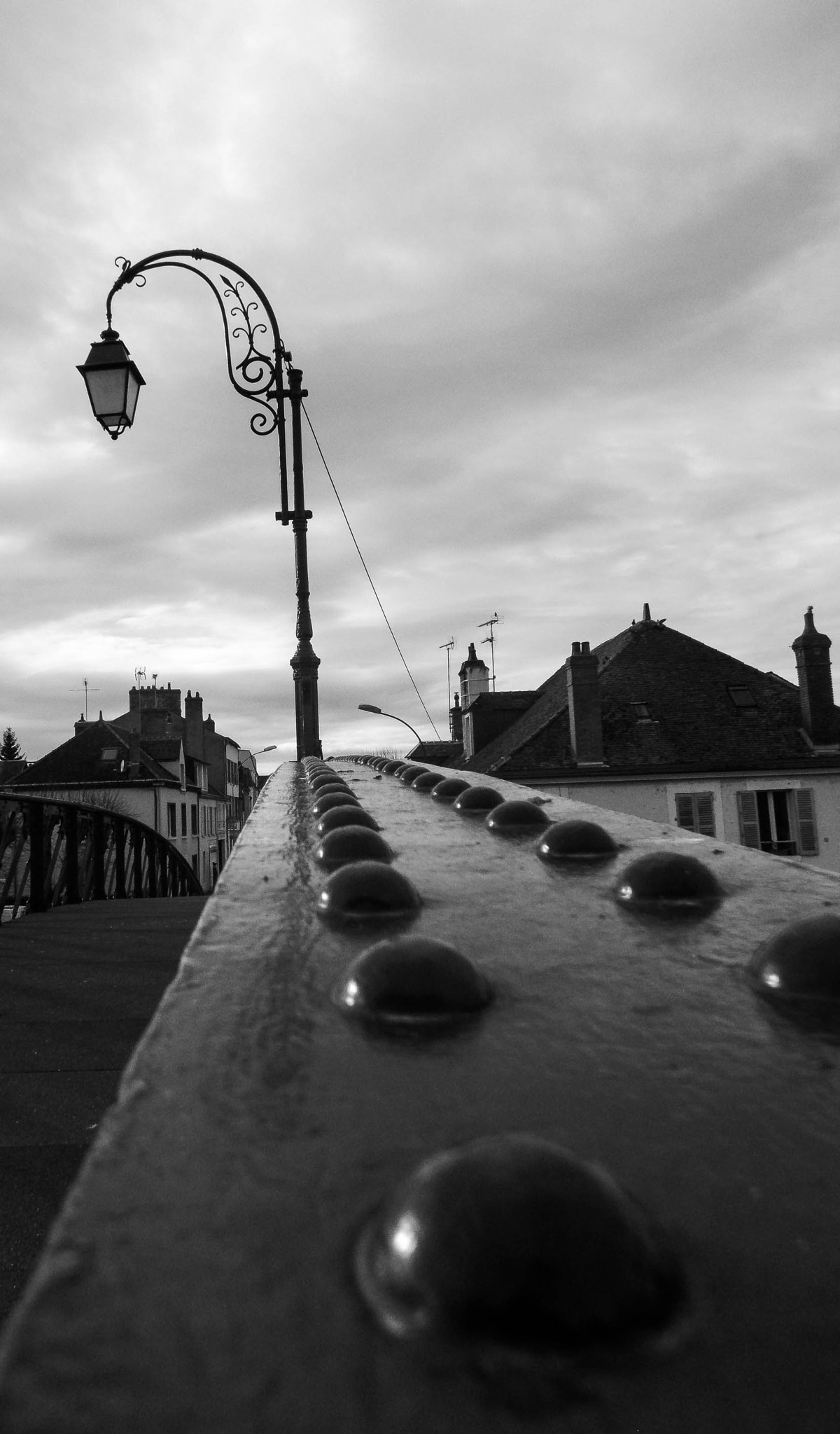 Fujifilm FinePix S4600 sample photo. Ligne boullonnée photography