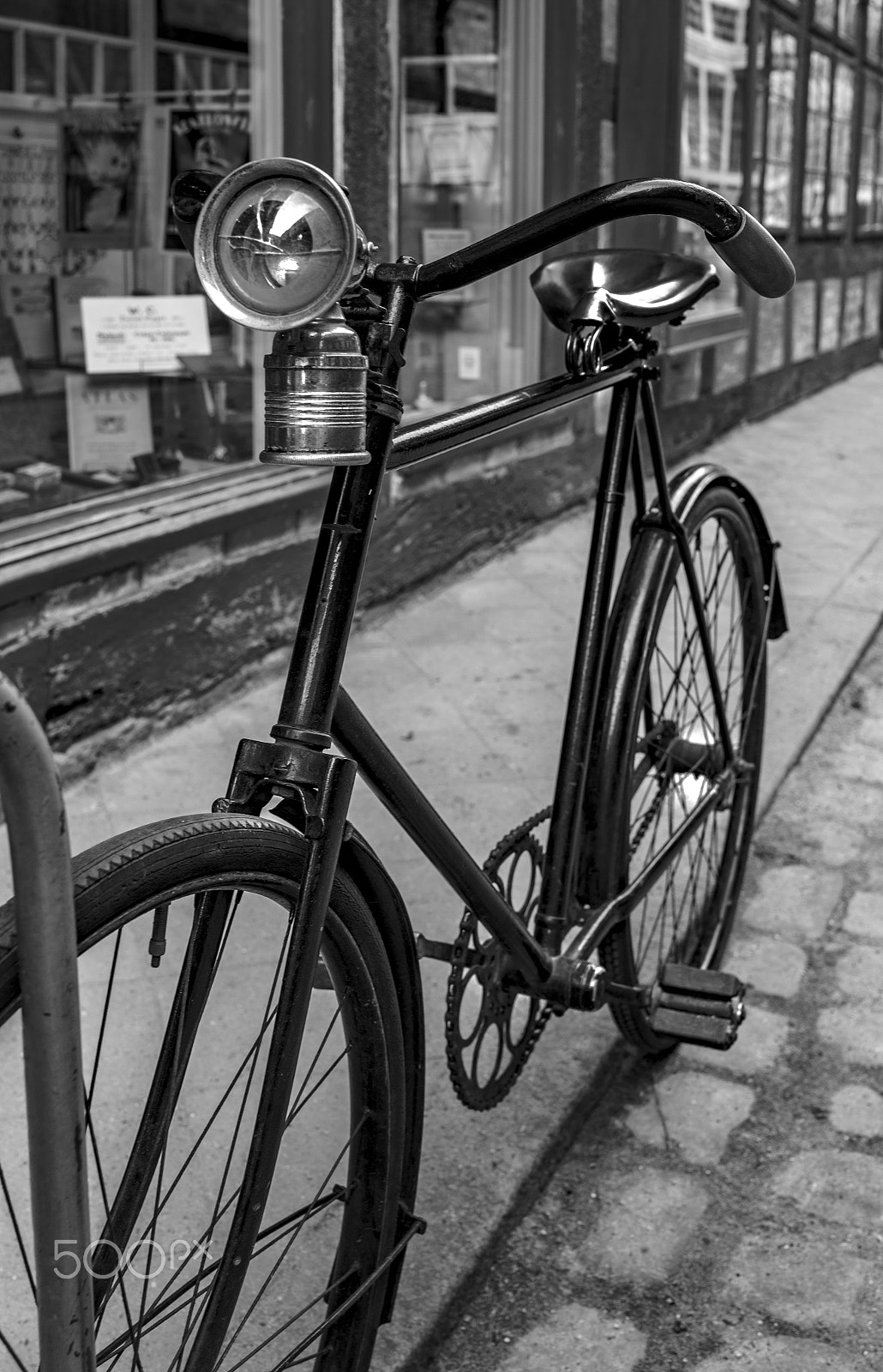 Canon EOS 6D + Tamron SP 35mm F1.8 Di VC USD sample photo. Bicycle in the old city of aarhus, denmark photography