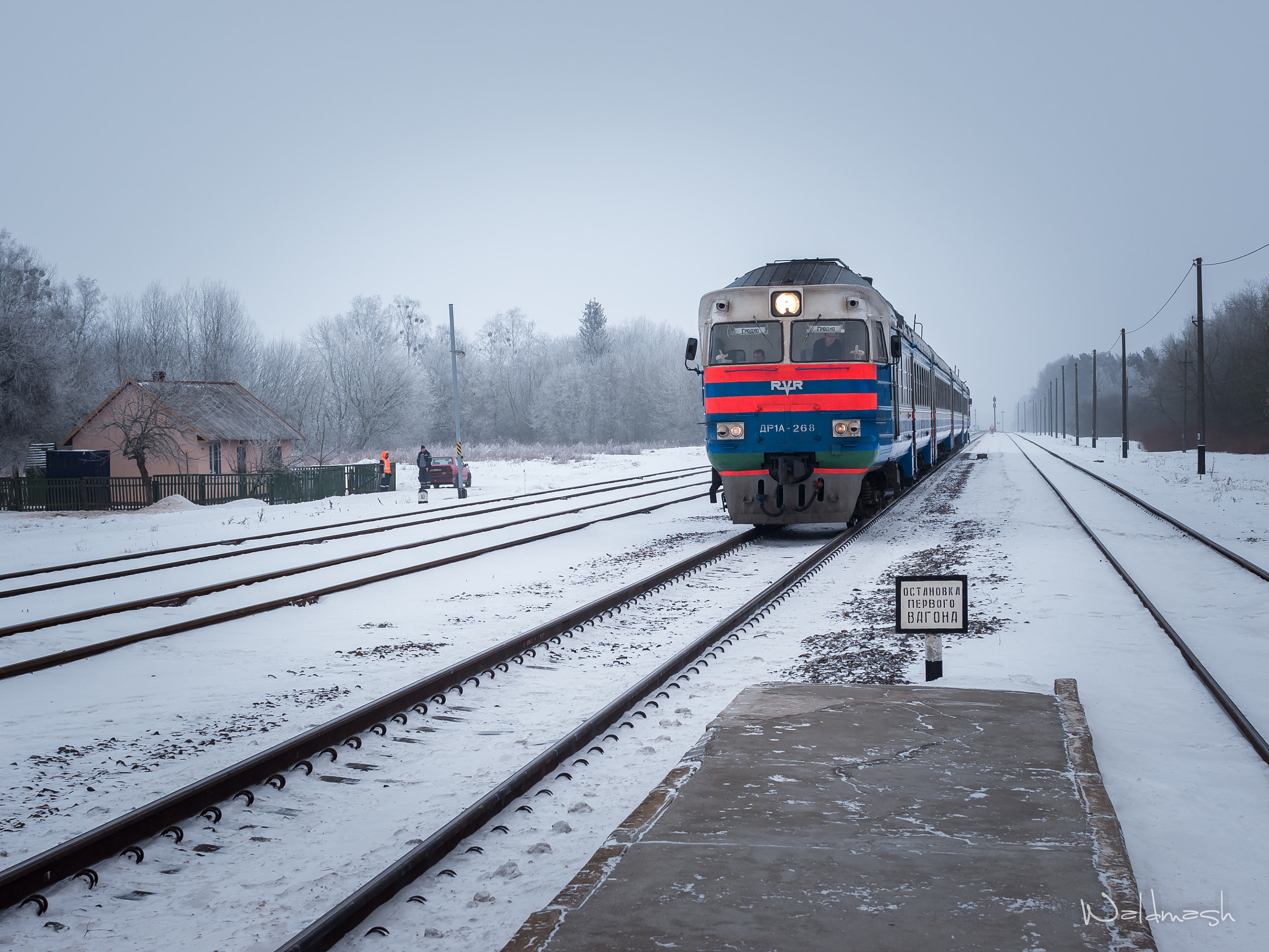 Panasonic Lumix DMC-G6 + Sigma 30mm F2.8 DN Art sample photo. Diesel train photography