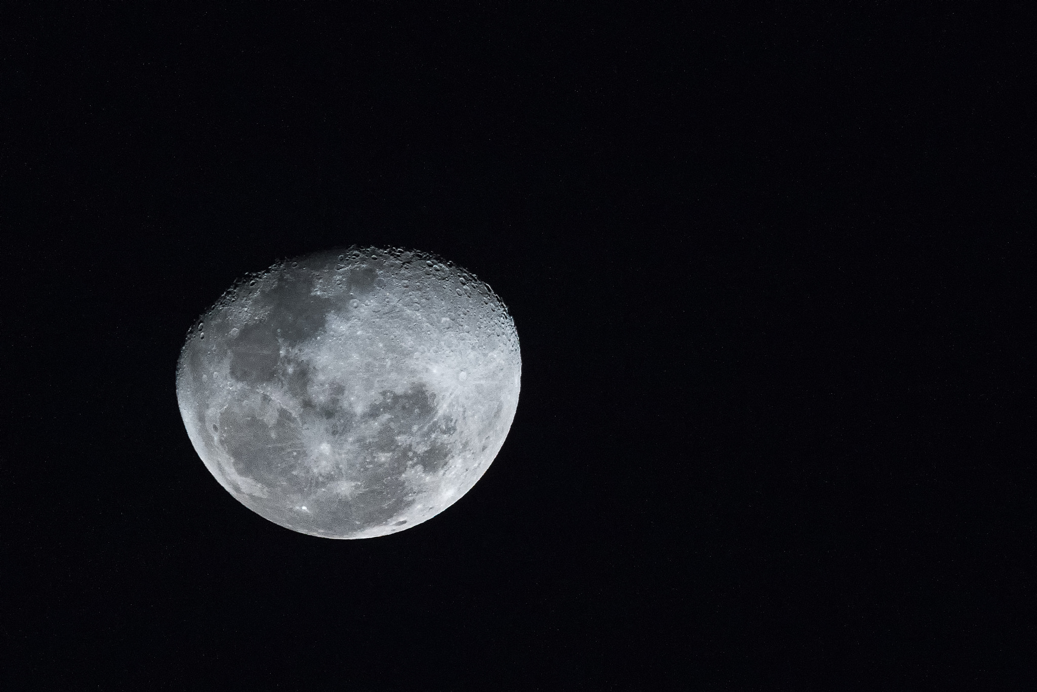 Sony a7R II + Tamron SP 150-600mm F5-6.3 Di VC USD sample photo. Moon photography
