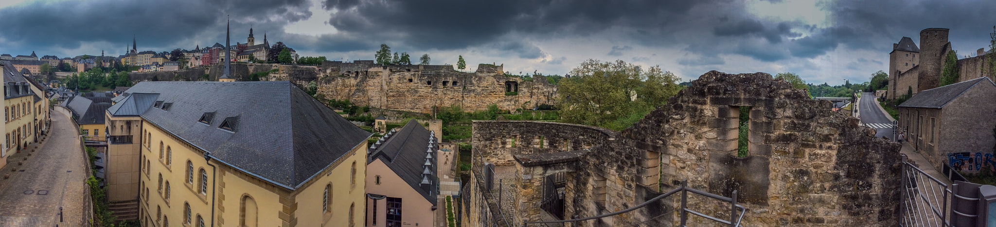iPad mini 2 back camera 3.3mm f/2.4 sample photo. Medieval city walls, luxembourg city. photography