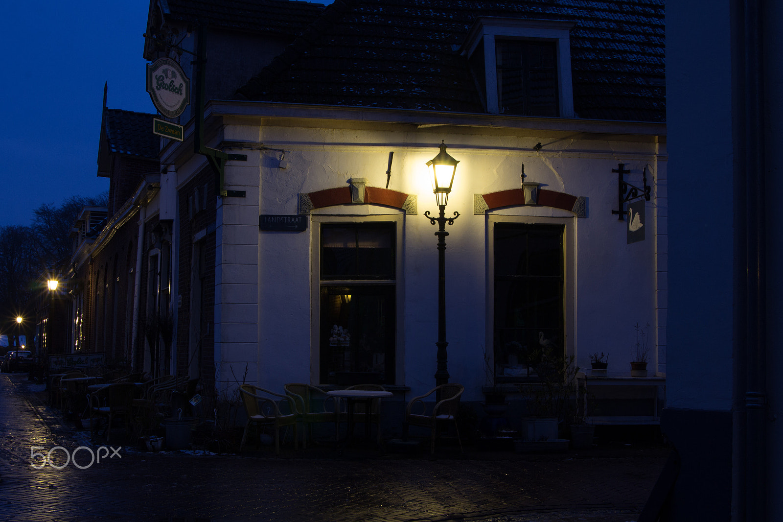 Canon EOS 60D sample photo. After closing time photography